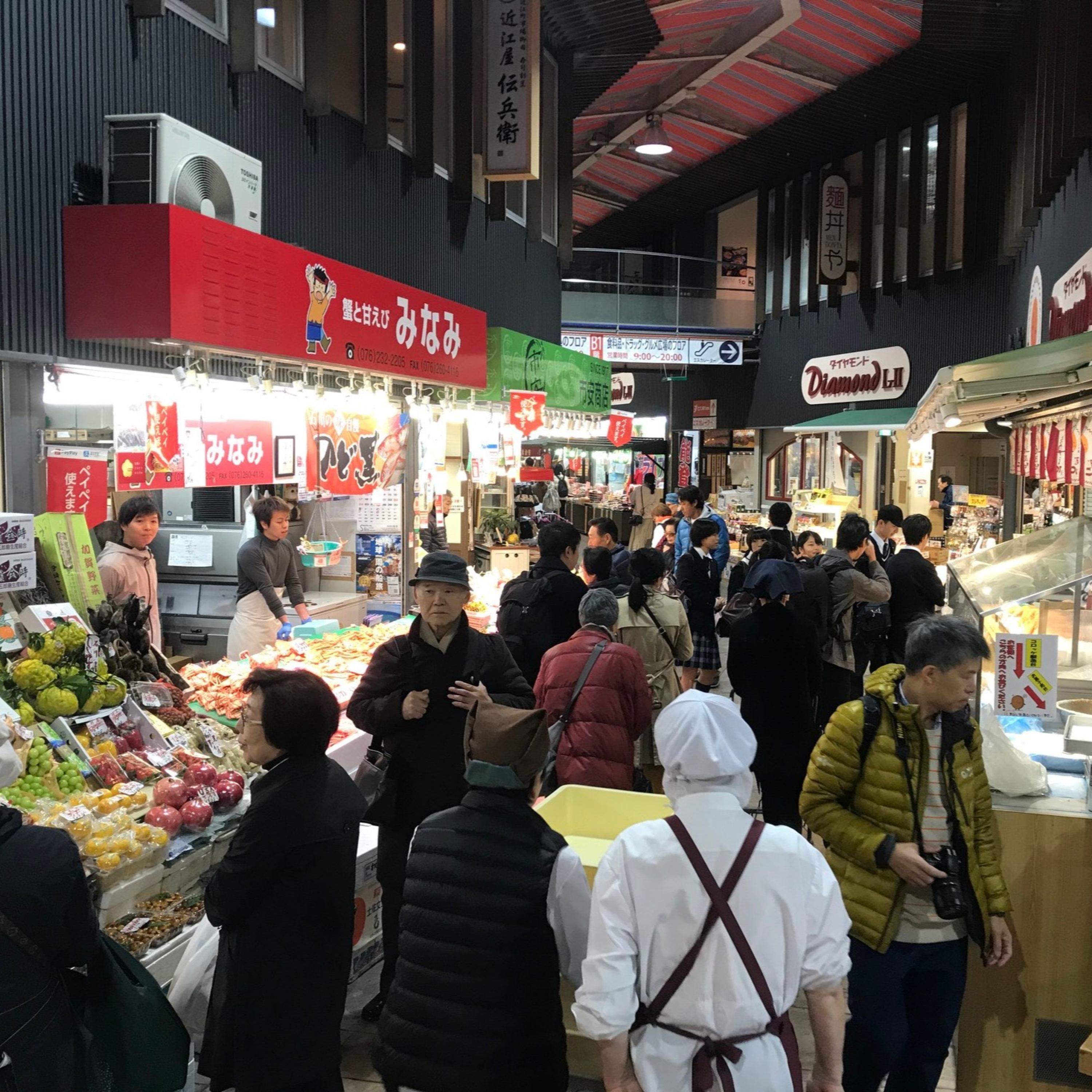 An audio guide to support travelers around Takayama Ukon