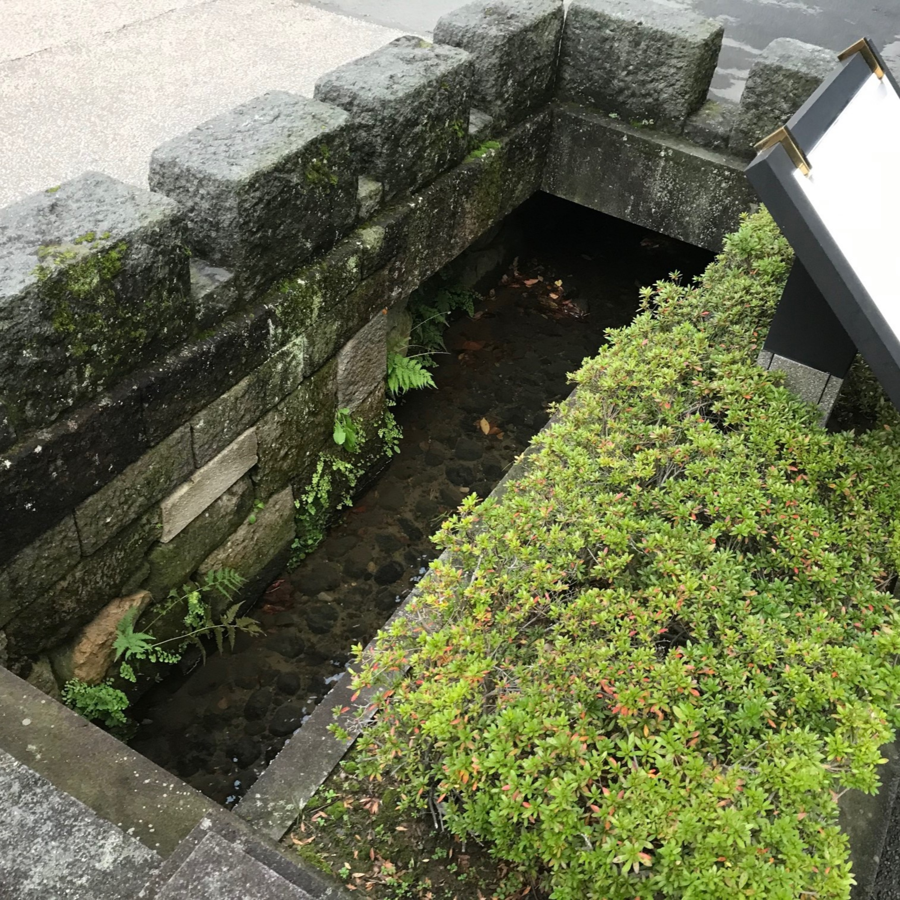 An audio guide to support travelers around Takayama Ukon