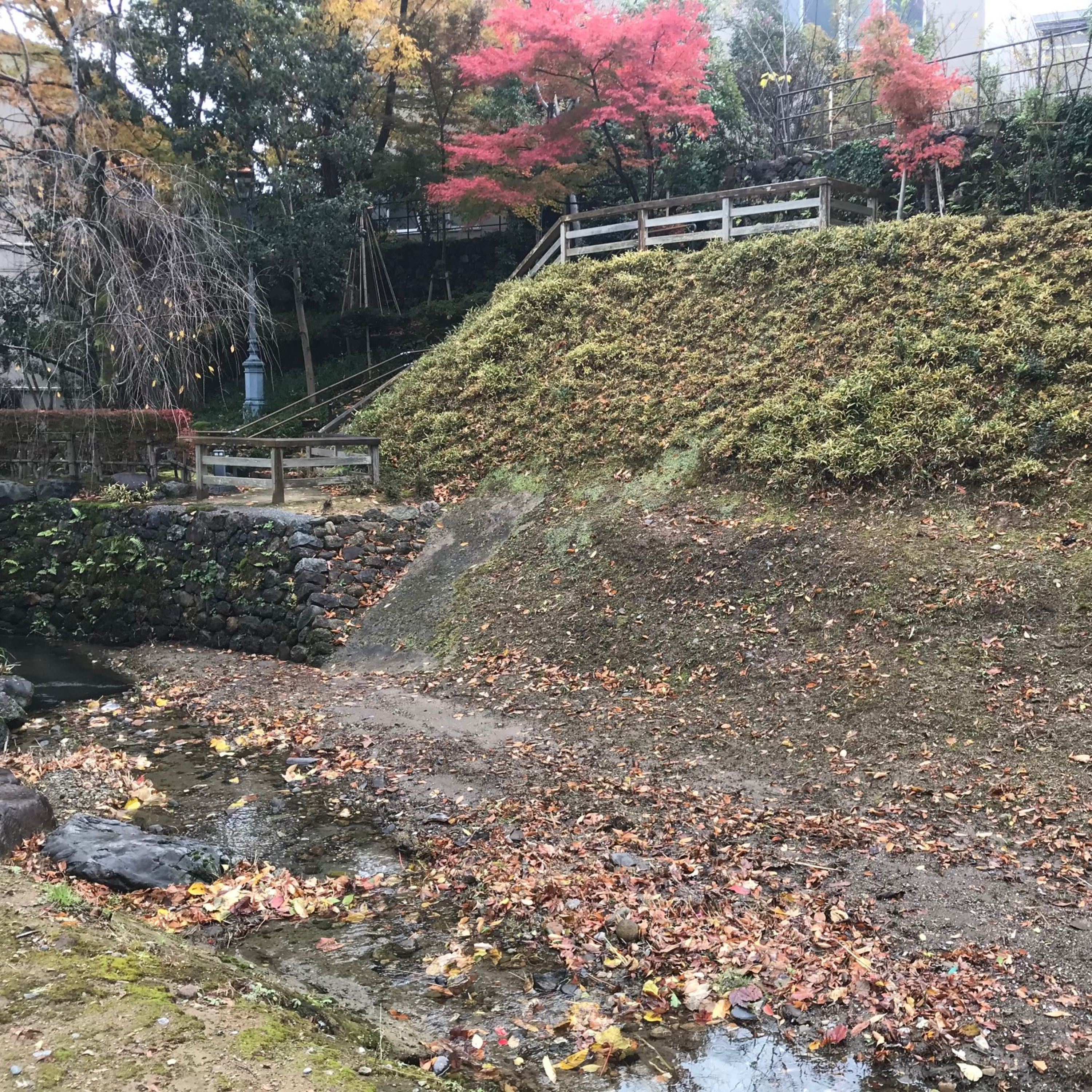 An audio guide to support travelers around Takayama Ukon