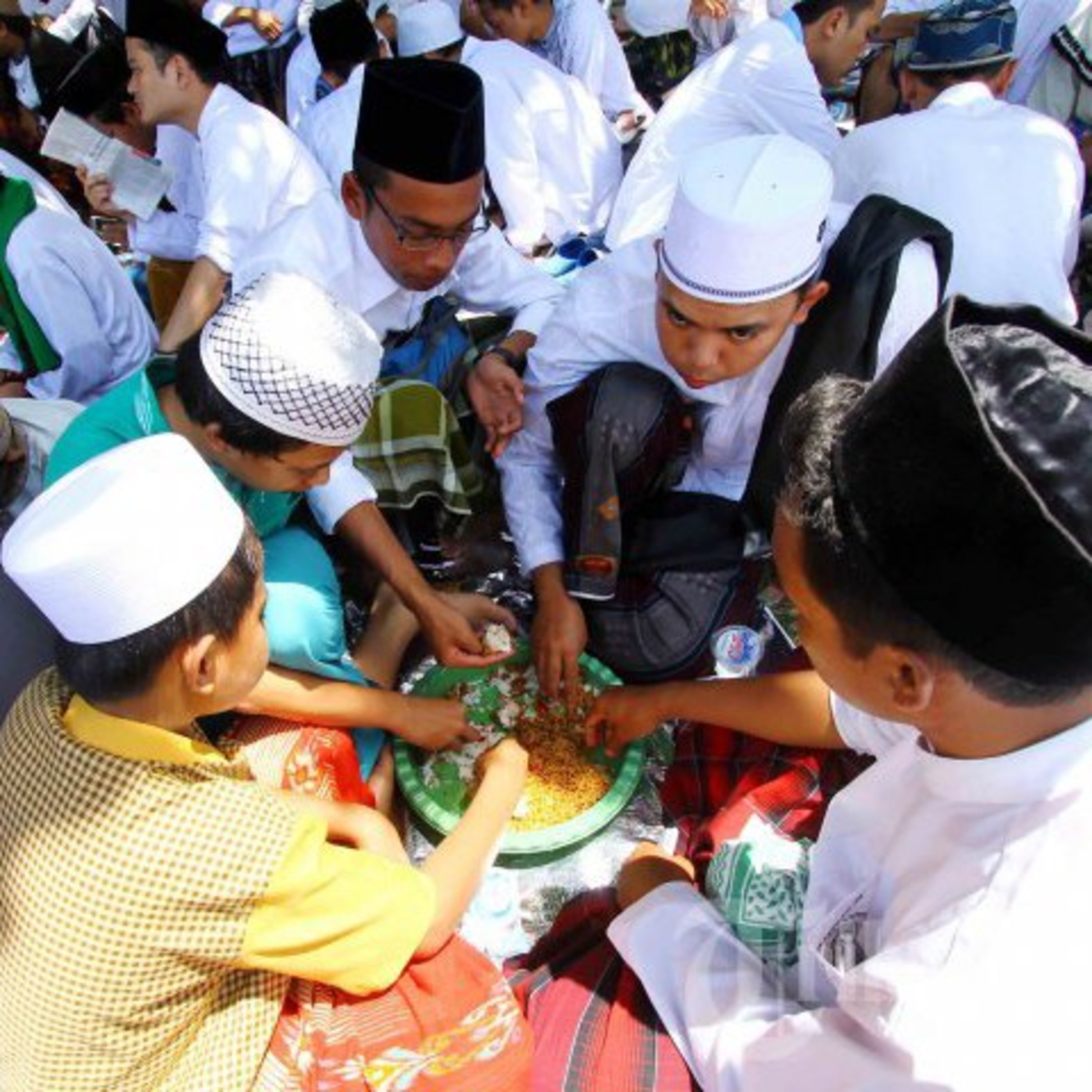 Eps 9. Realita Anak Pesantren episode artwork