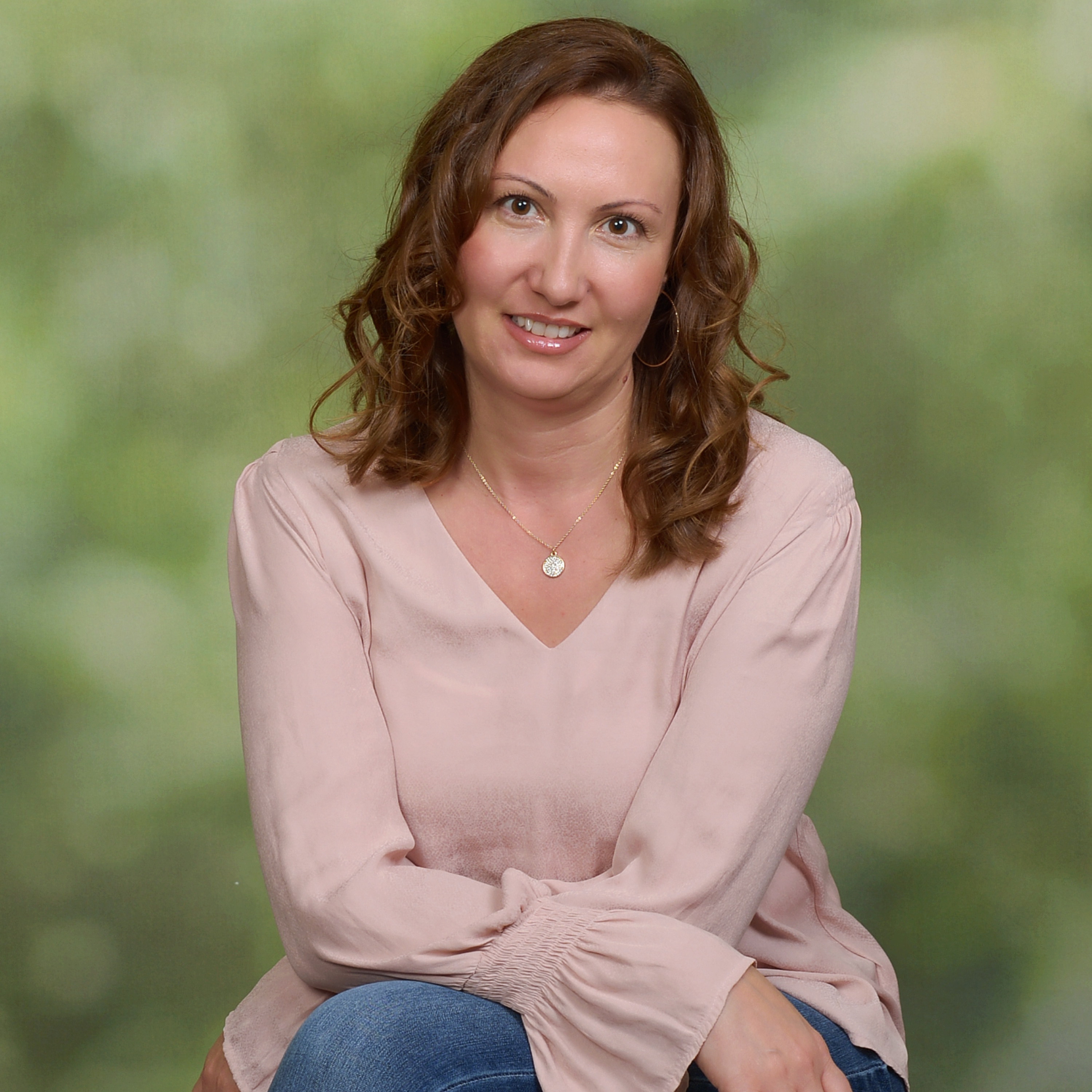 Ep. 305 - Writing for Children with Rosie J. Pova episode artwork