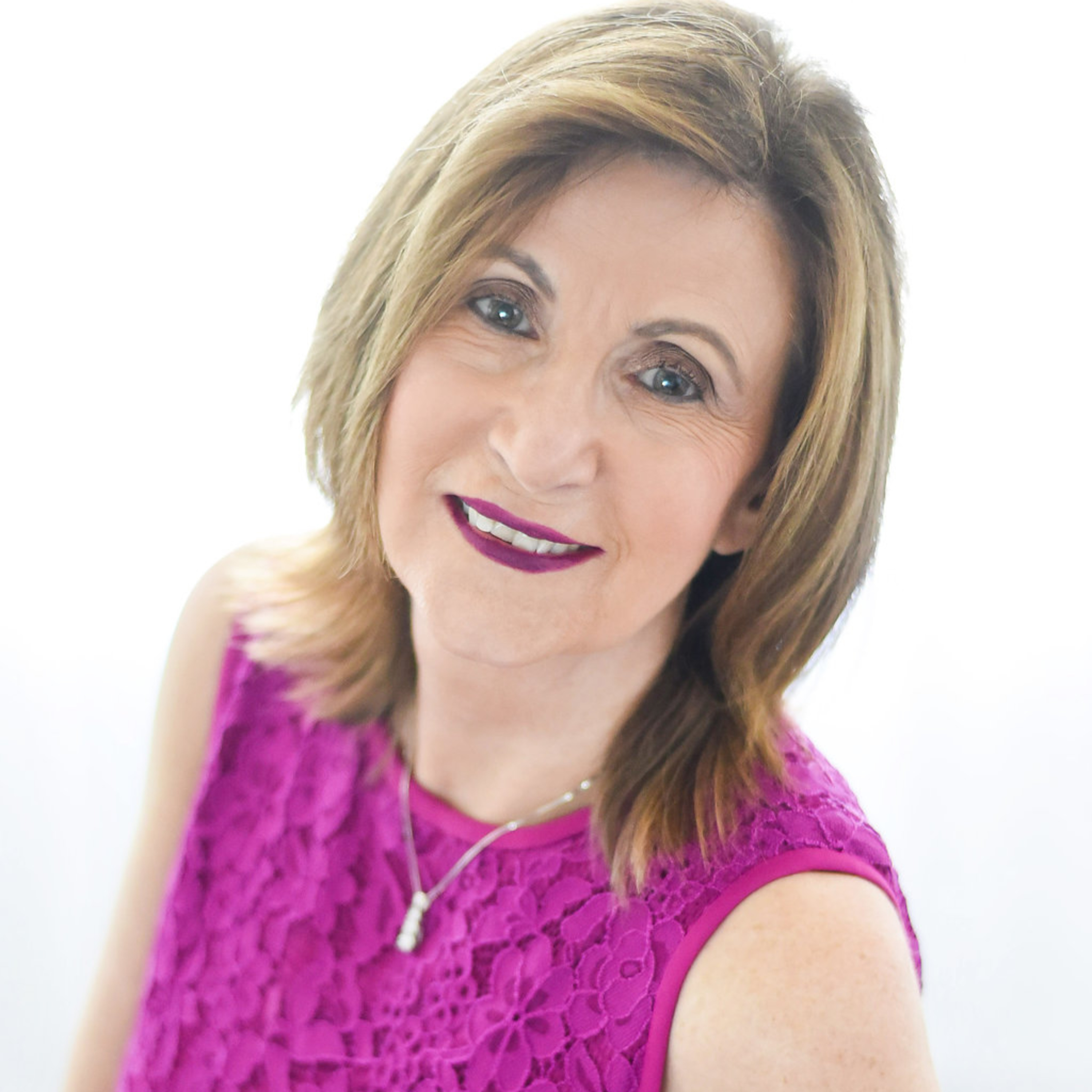 Ep. 314 - Simplicity is Key When it Comes to Health & Wellness with Lynne Wadsworth episode artwork