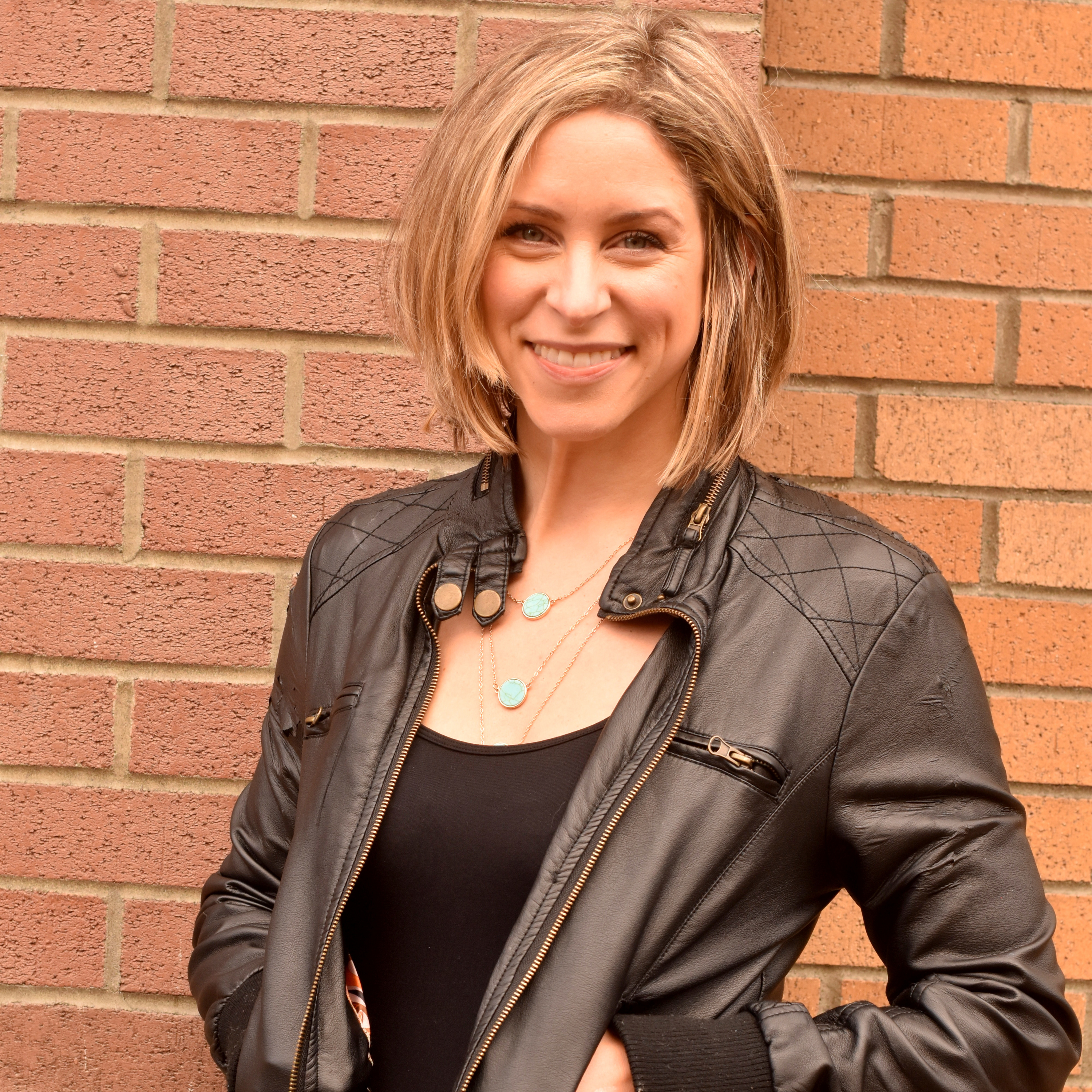 Ep. 494 - From Geologist to Nutrition Coach: The Path to Change Following Your Intuition with Jolene Hermanson episode artwork