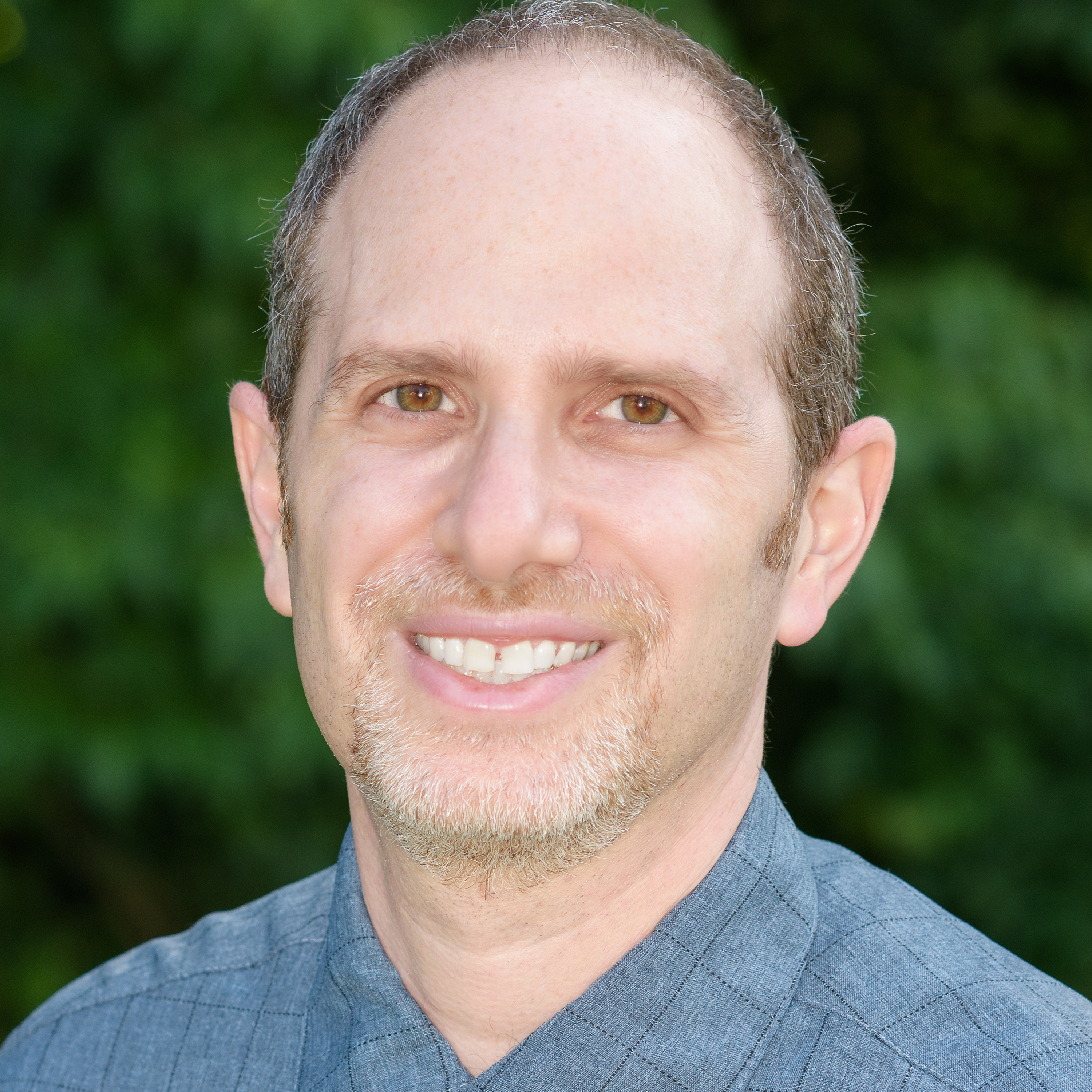 Ep. 655 - Natural Treatment Solutions For Graves' Disease with Dr. Eric Osansky episode artwork
