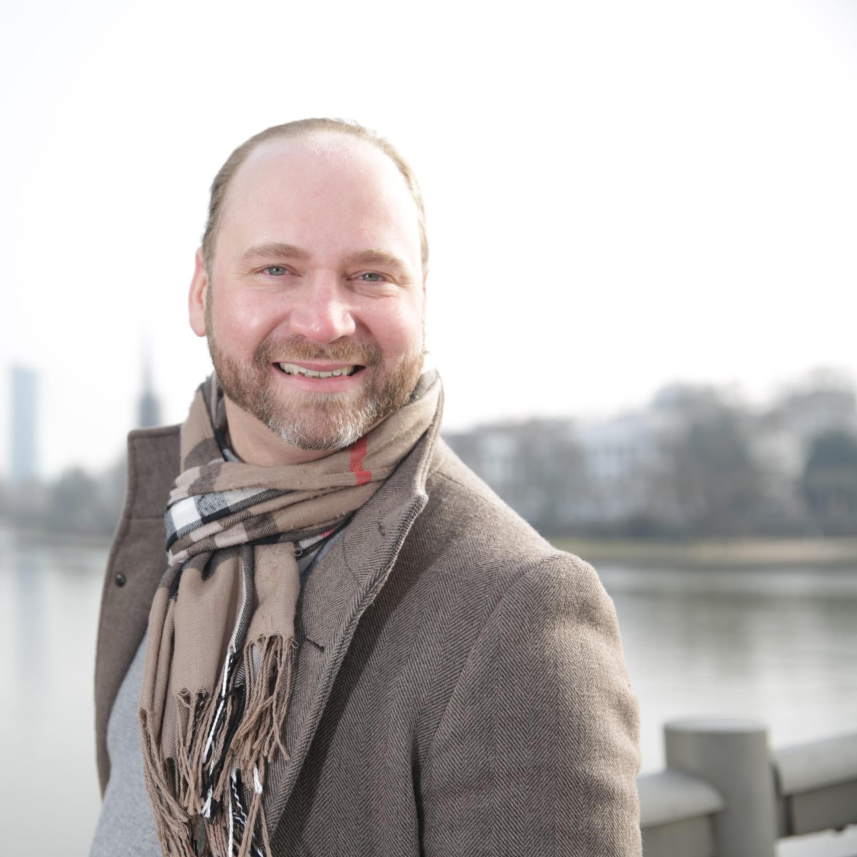 Ep. 689 - Get the Inside Scoop on German Startups with Jörn "Joe" Menninger episode artwork