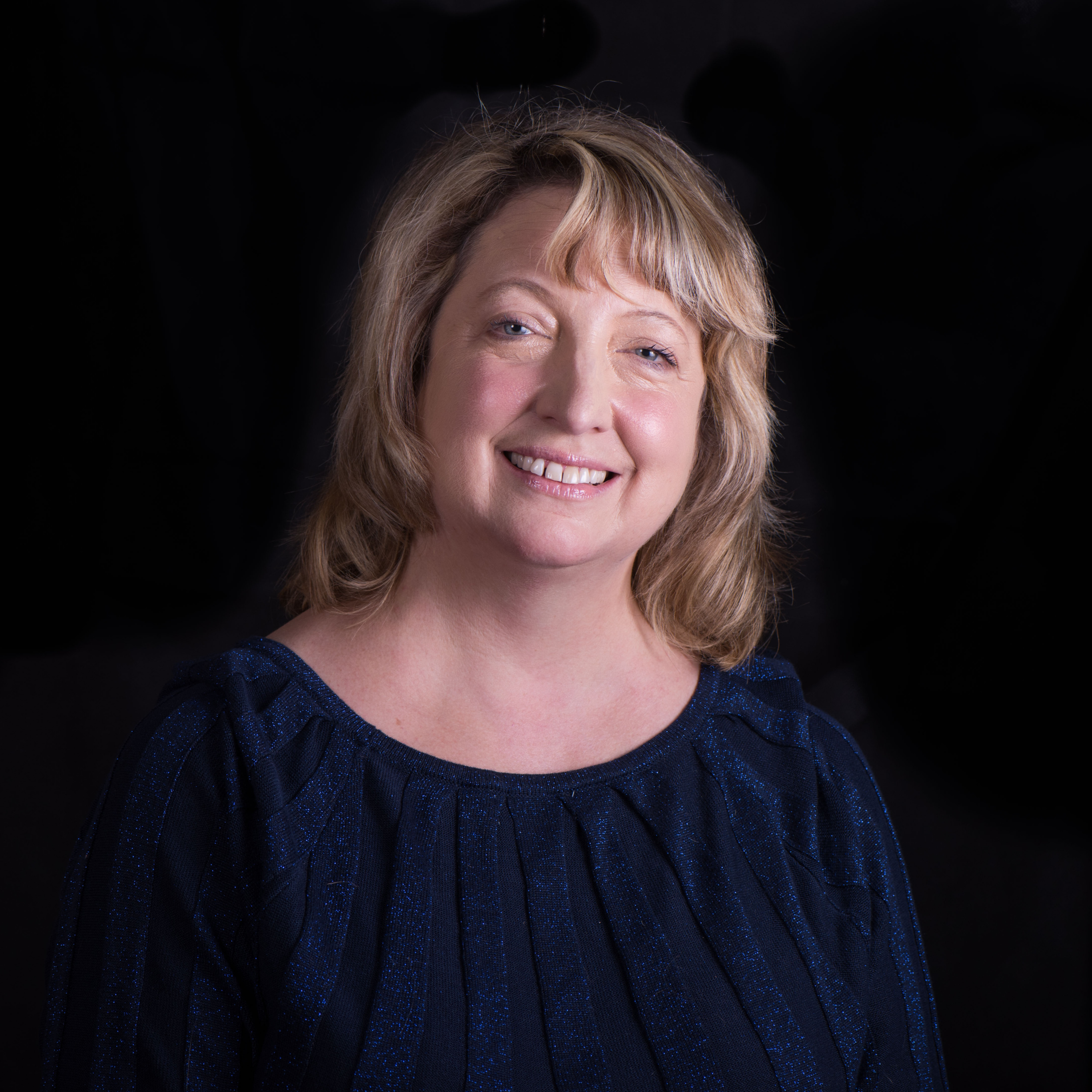 Ep. 702 - Writing Resilience, IVF Journey & Culture Clashes with Alice McVeigh episode artwork