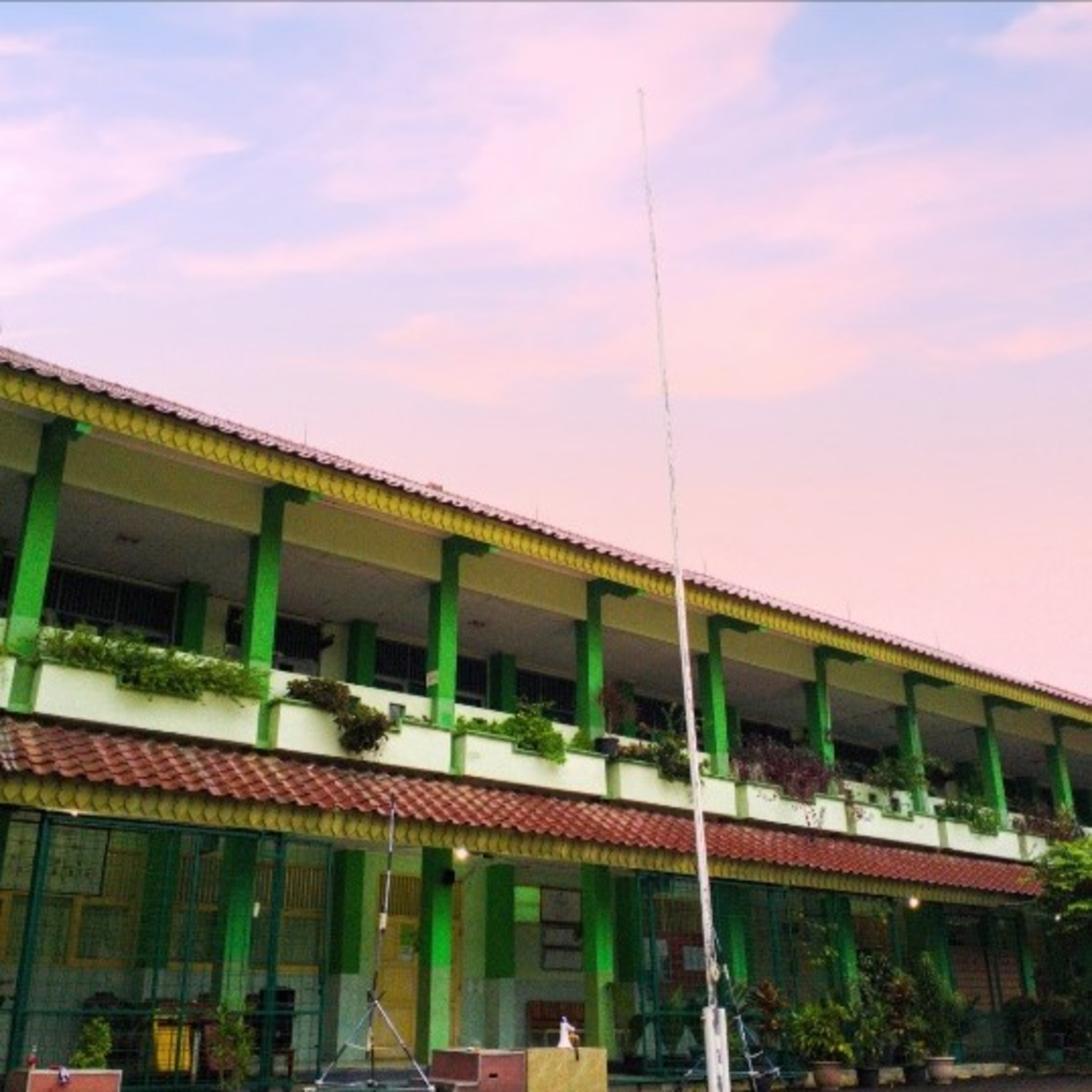 Pendidikan semasa SMK episode artwork