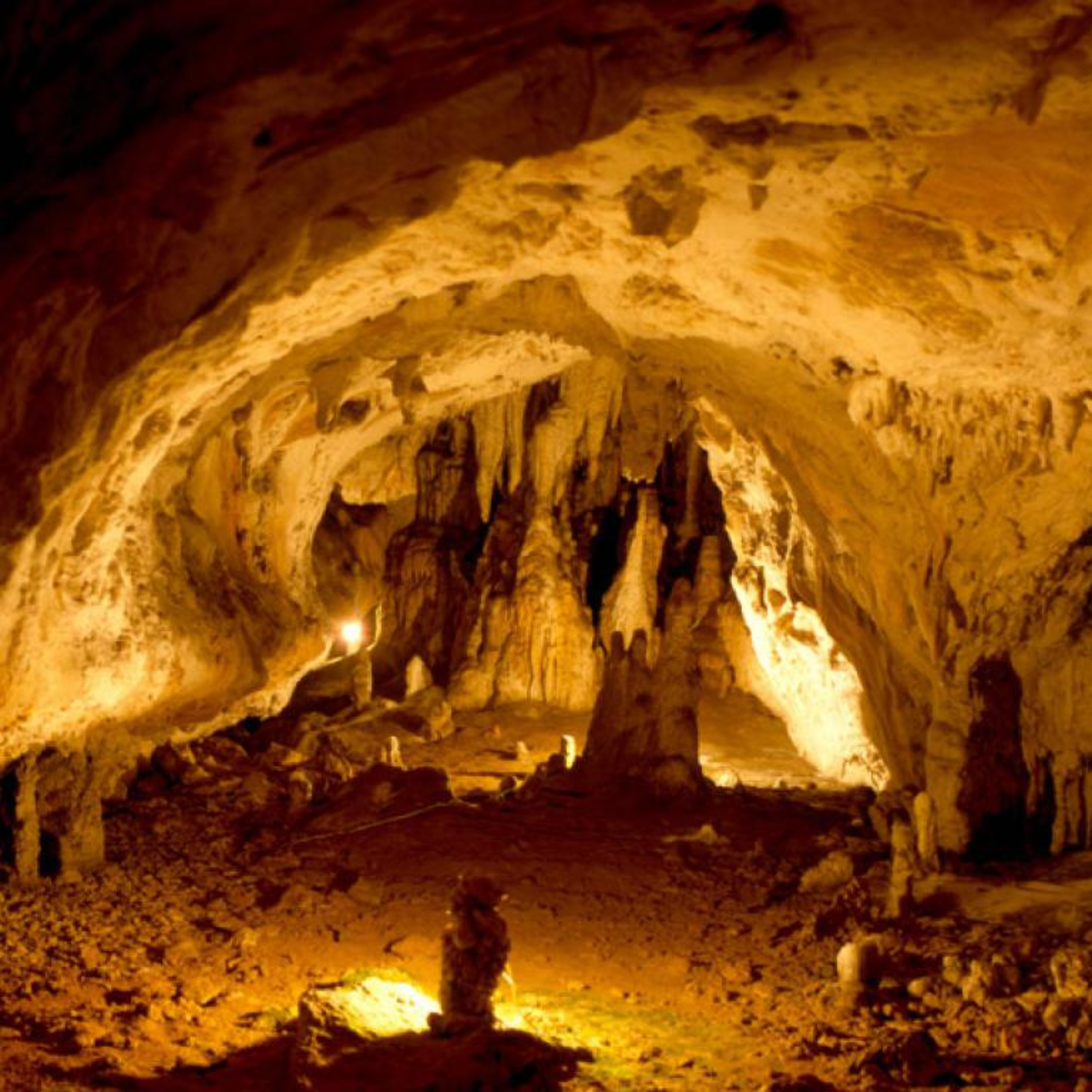 Caverna de las Brujas: una leyenda que da origen al nombre - Malargüe - Mendoza - Argentina episode artwork