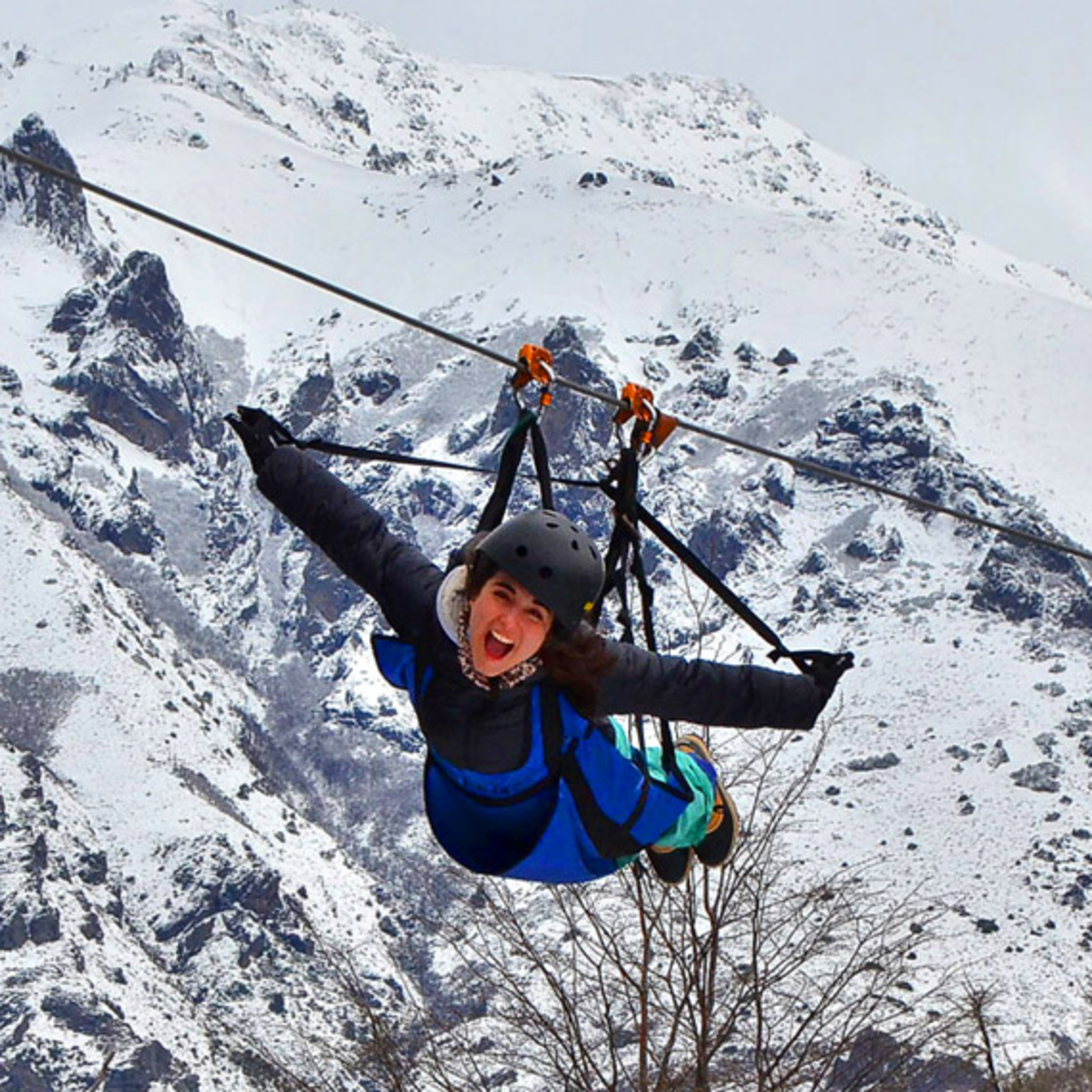 Bariloche: Piedras Blancas, un parque a pura adrenalina - Ríio Negro - Patagonia - Argentina episode artwork