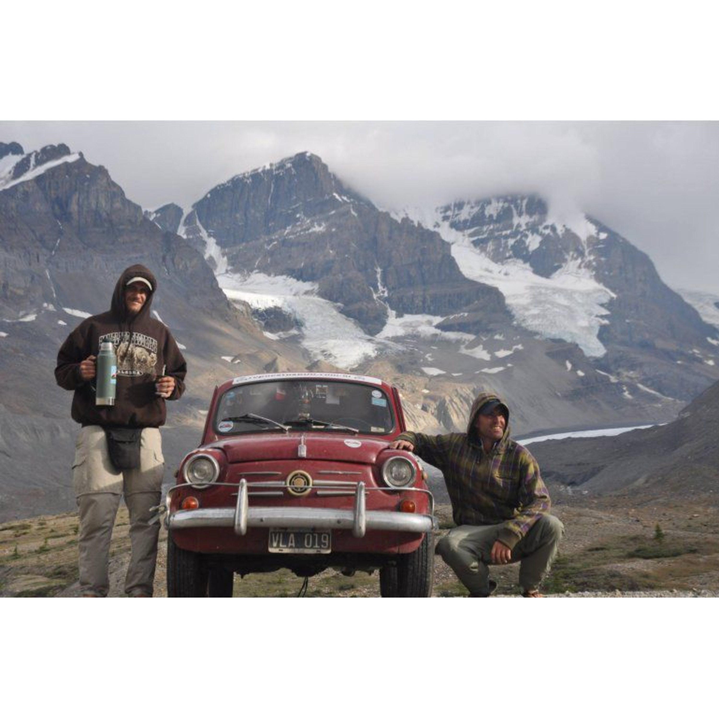 Santiago Uranga: Llegar a Alaska en un Fiat 600  episode artwork