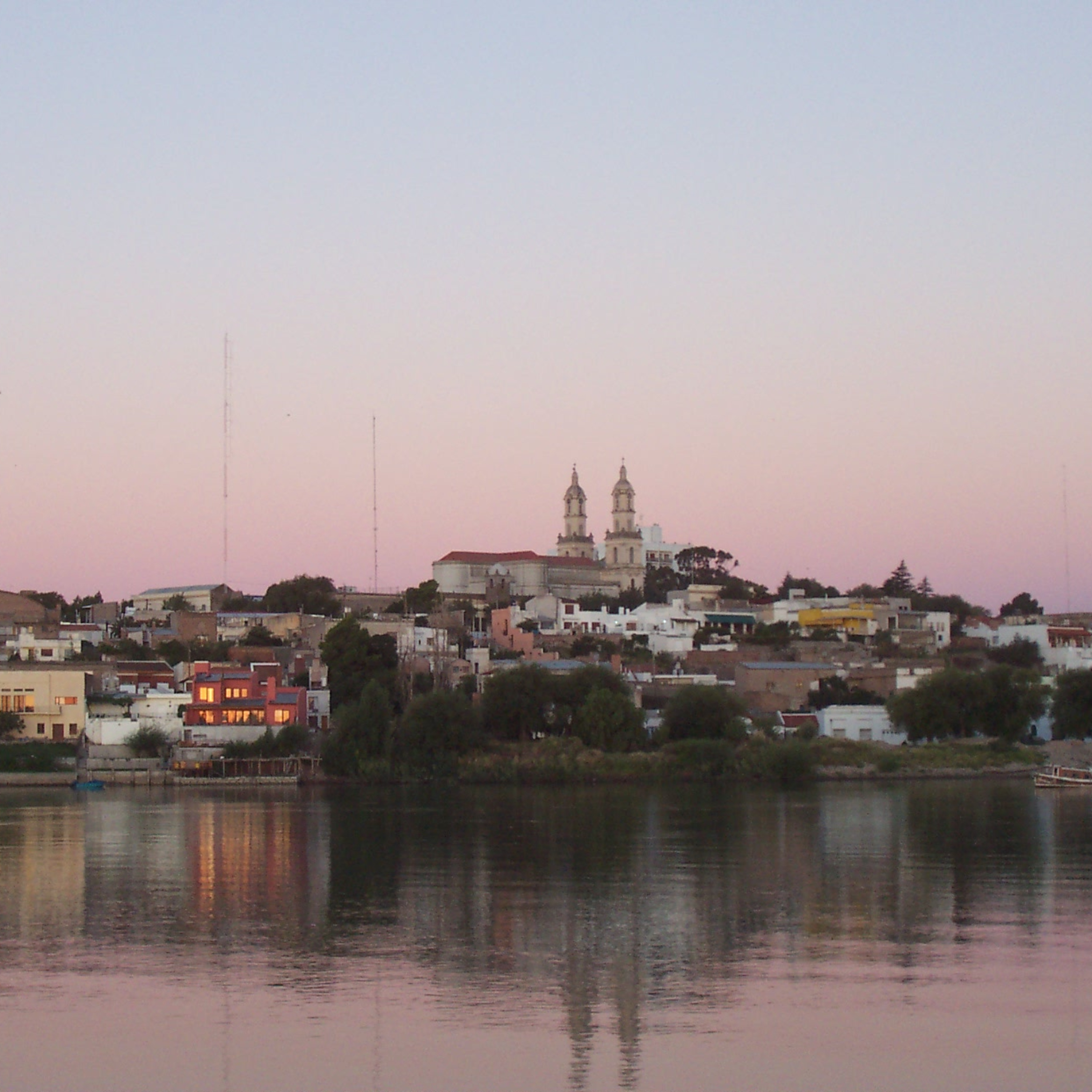 Carmen de Patagones: una ciudad colonial a orillas del río Negro - Buenos Aires - Argentina episode artwork