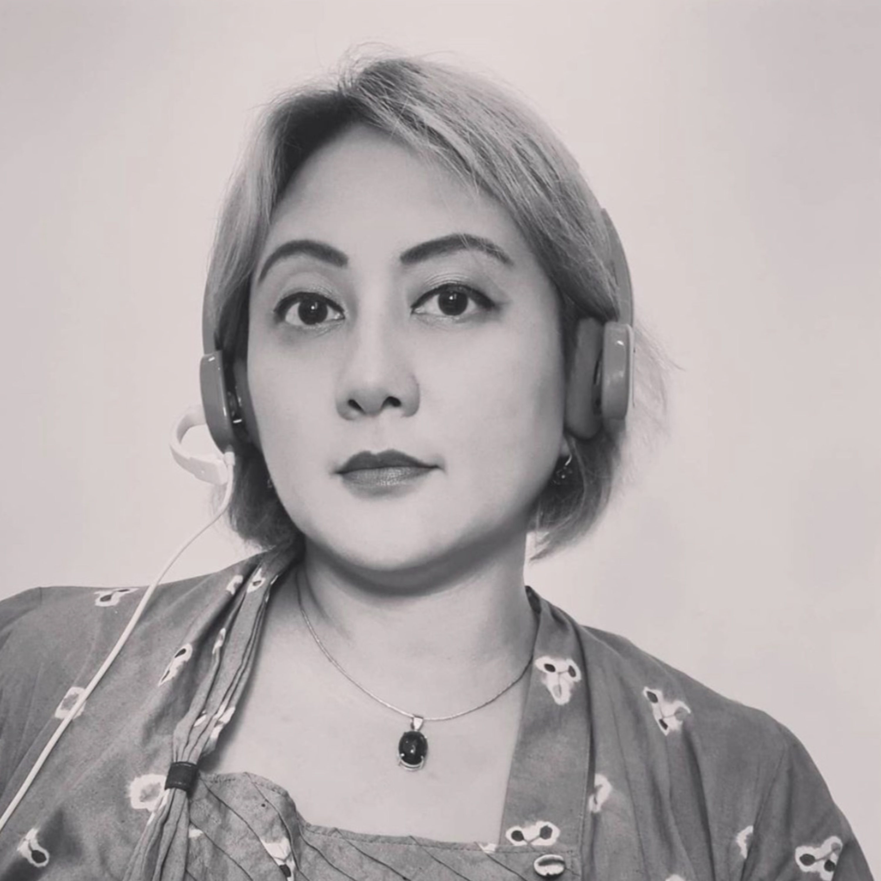 Ep 055 - How to Ensure your Child's Mental Health Post-Divorce with Psychologist Rahajeng Ika (Indonesian-English)