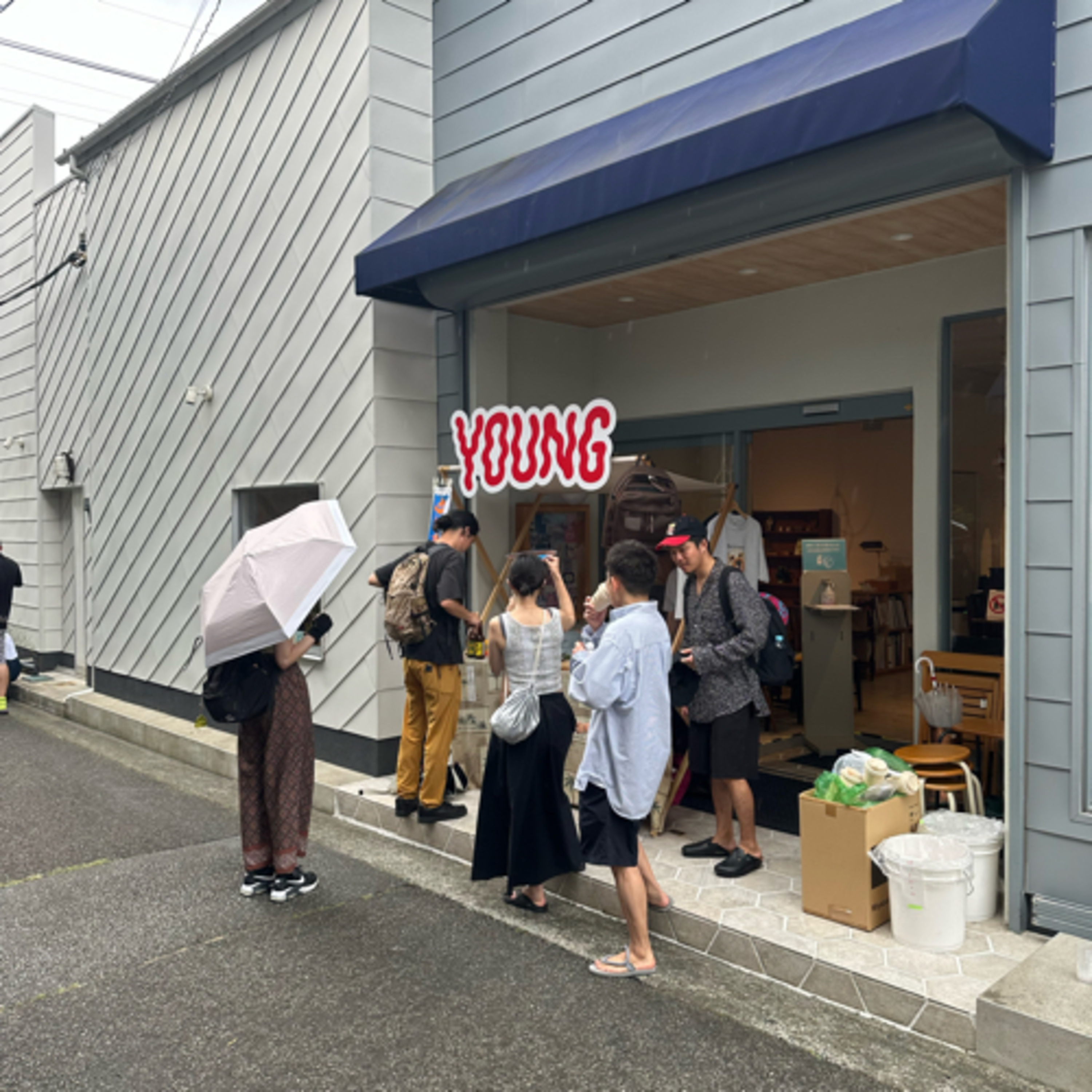 cover of episode 老舗家具屋の佇まい