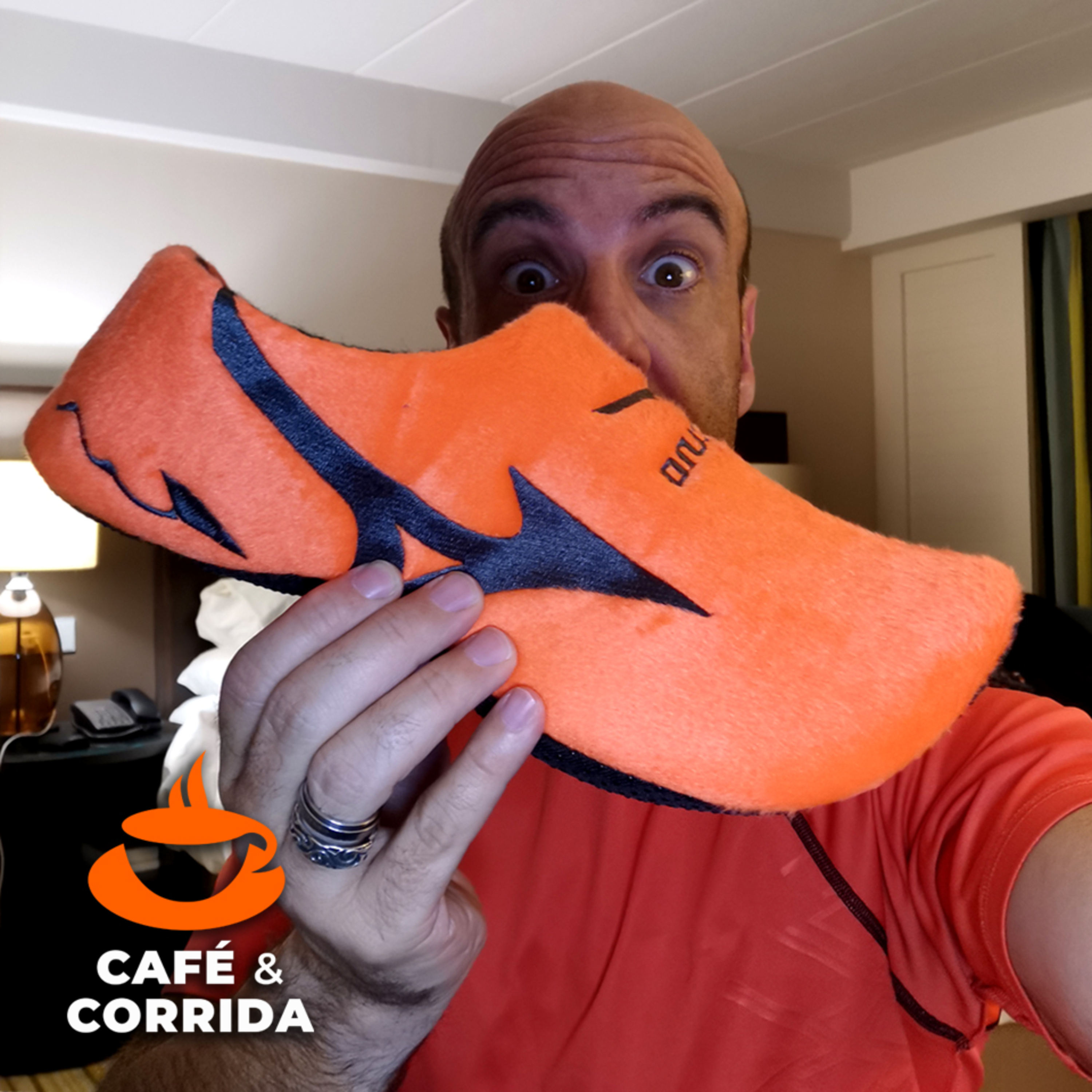 Ganhei uma MIZUNO wave PANTUFA! Café & Corrida em Amsterdã #2 episode artwork