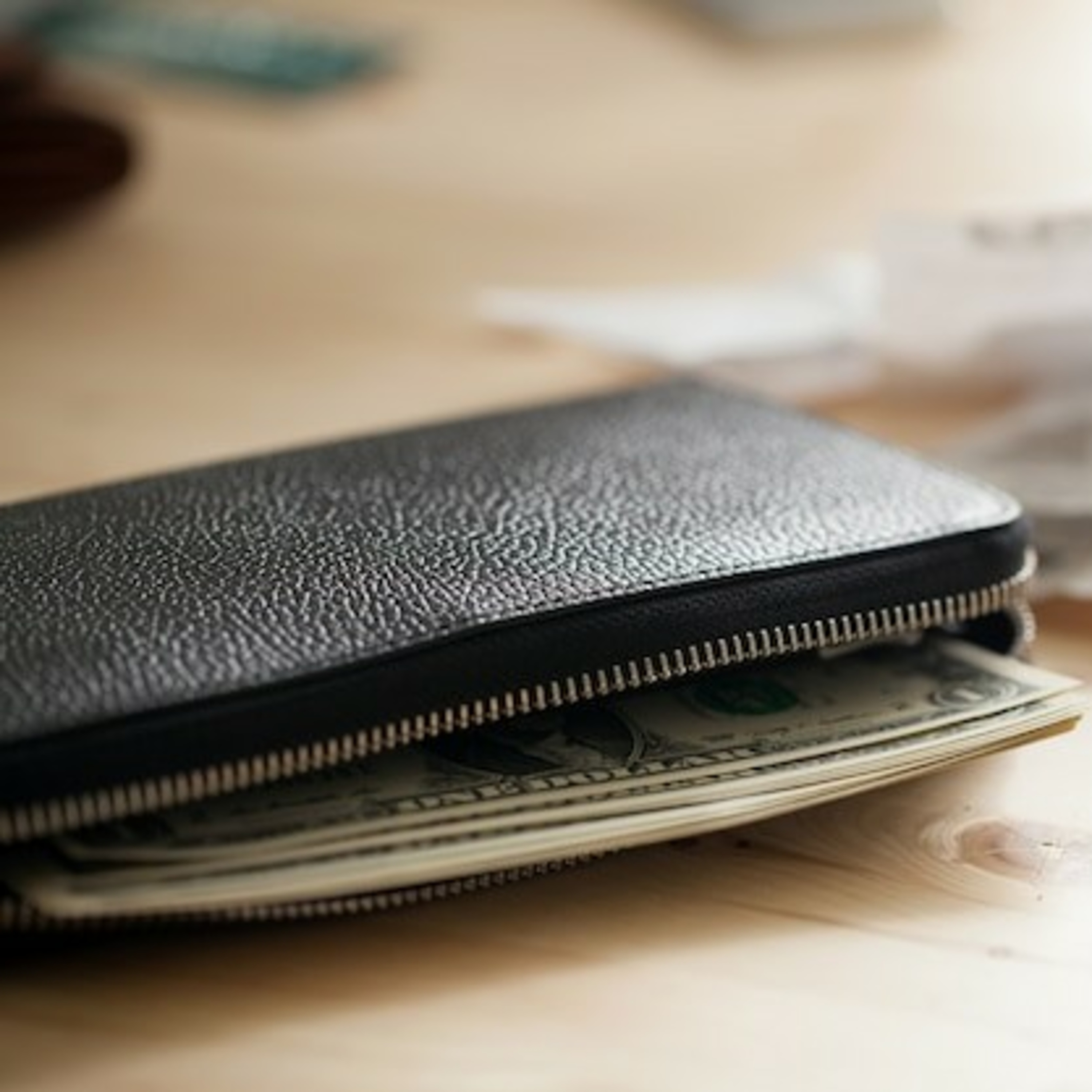 The Missing Wallet (one-minute story)  episode artwork