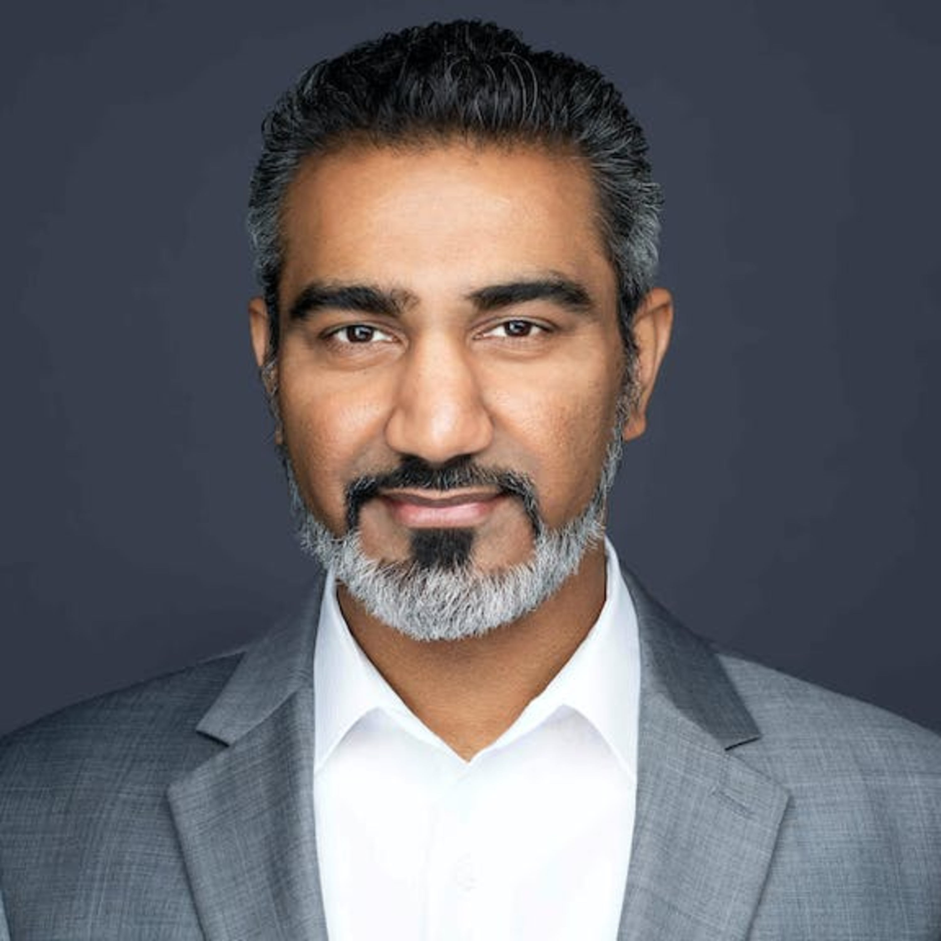 Phantom Electric Ghost Interviews Junaid Ahmed: Why You Need A Home Studio episode artwork