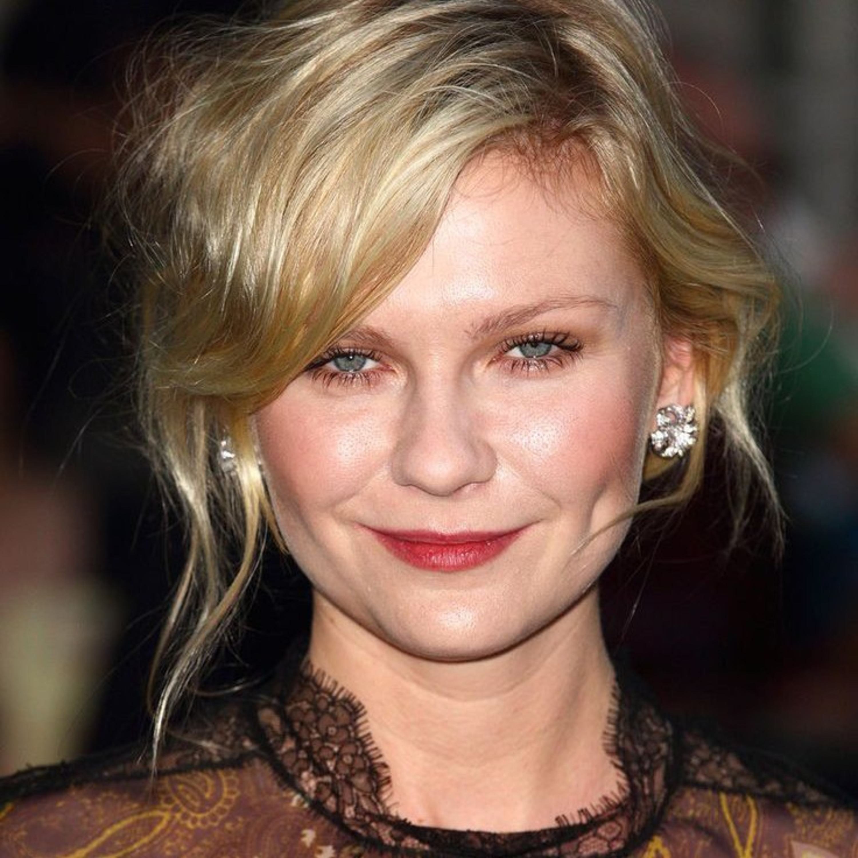Kirsten Dunst episode artwork