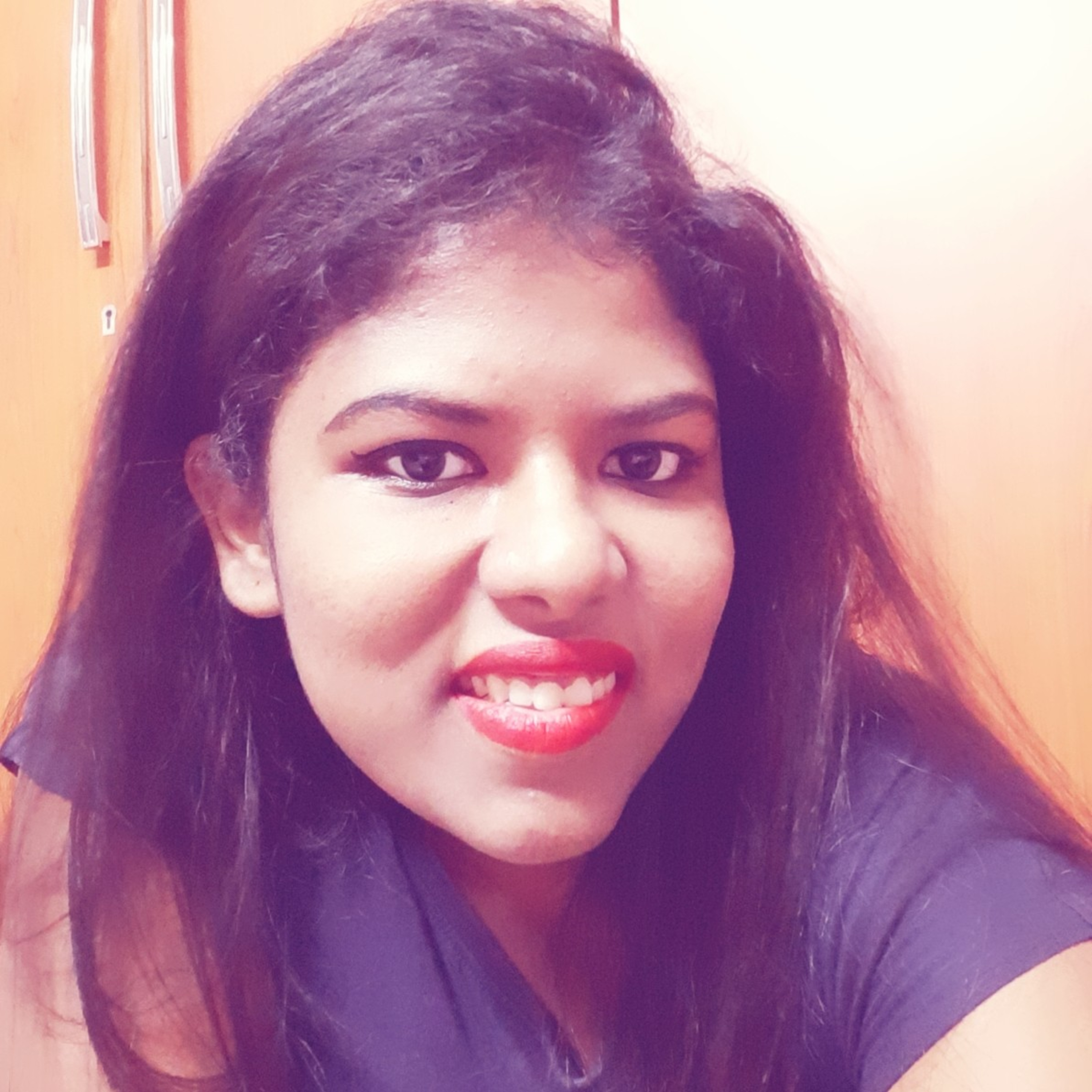 Messenger app : Do you fake it to make things work out, either in love or friendship ?