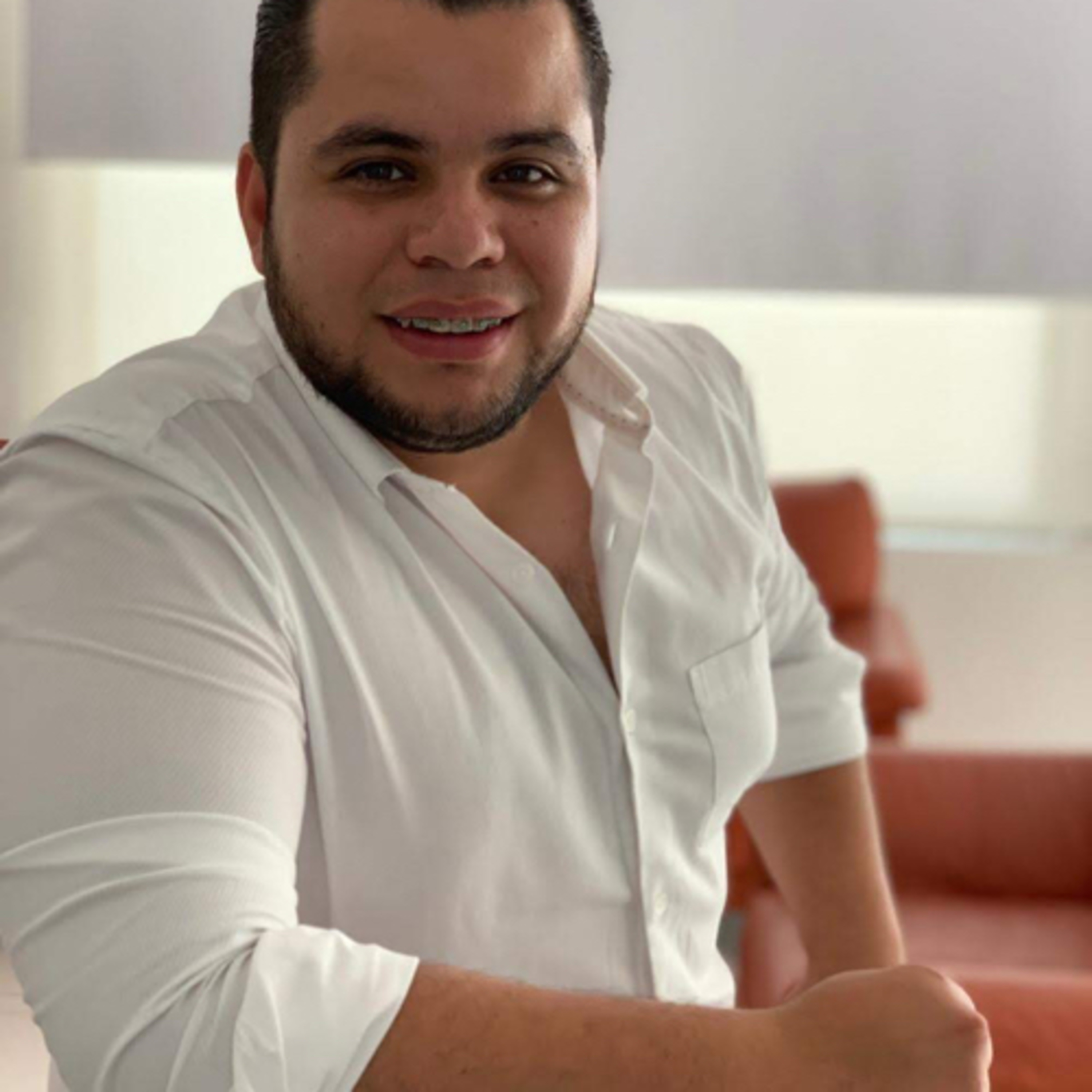 Leonel Leon Podcast (TRAYECTORIA DE UN NUEVO EMPRENDEDOR)