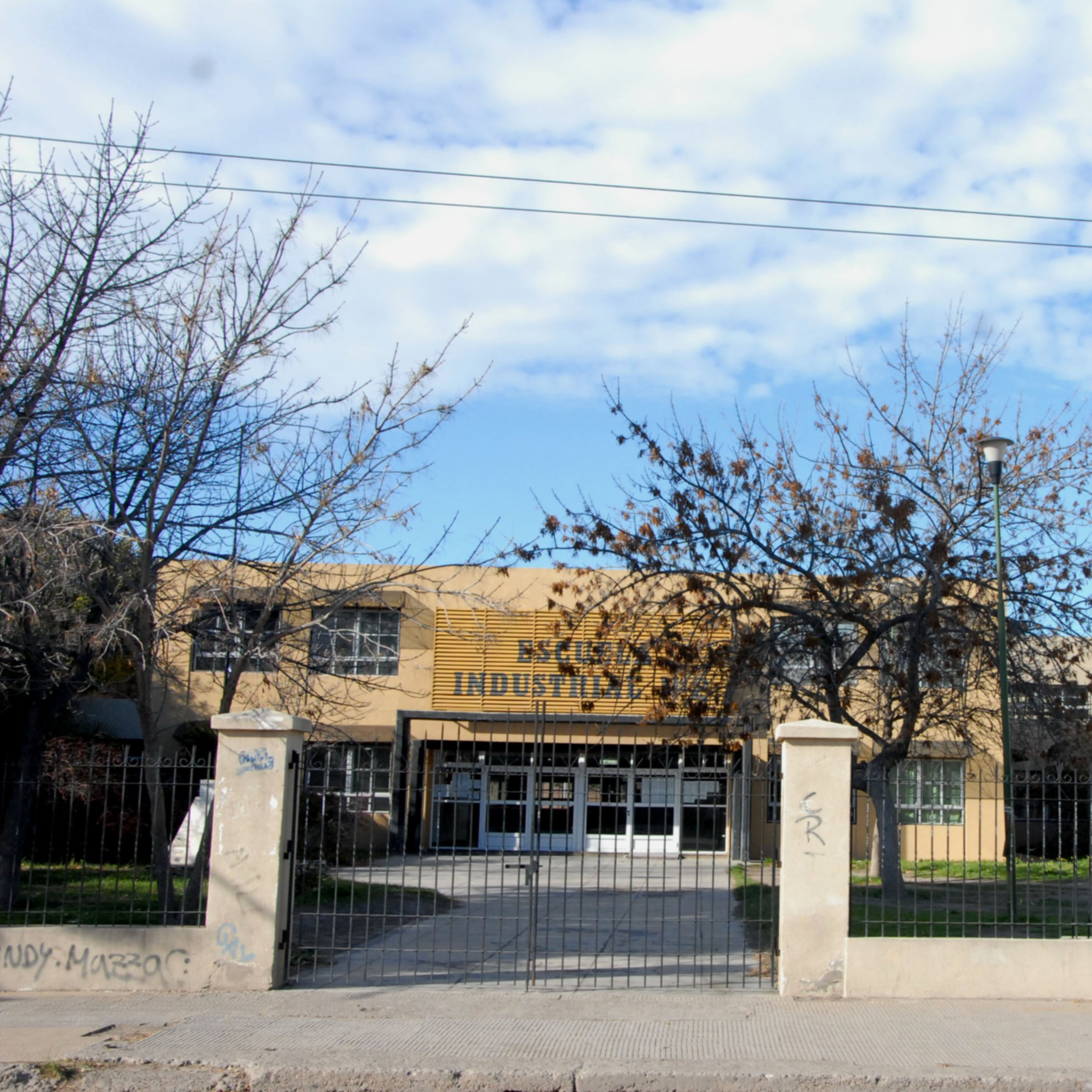 LU15