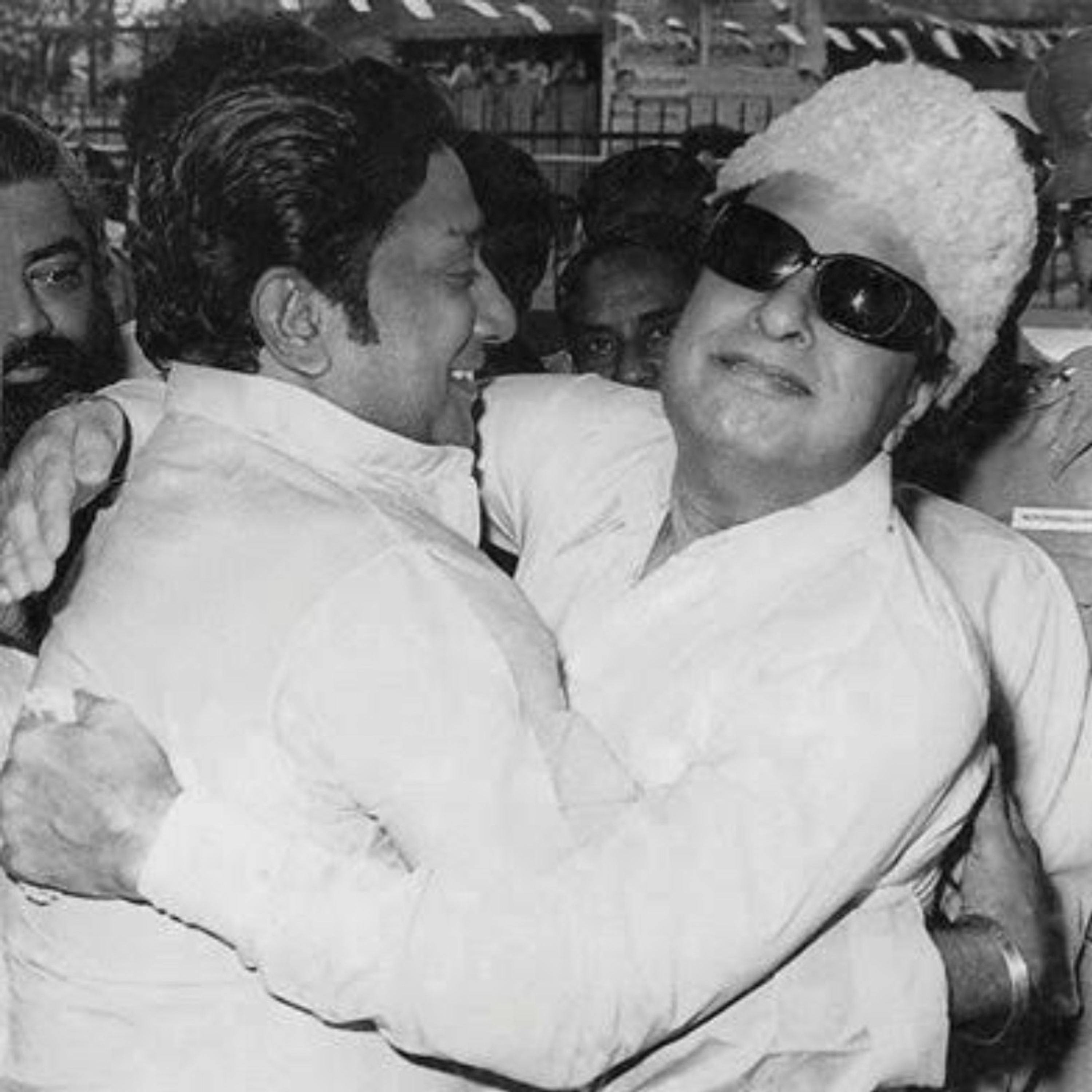 Bond between Mgr and sivaji episode artwork