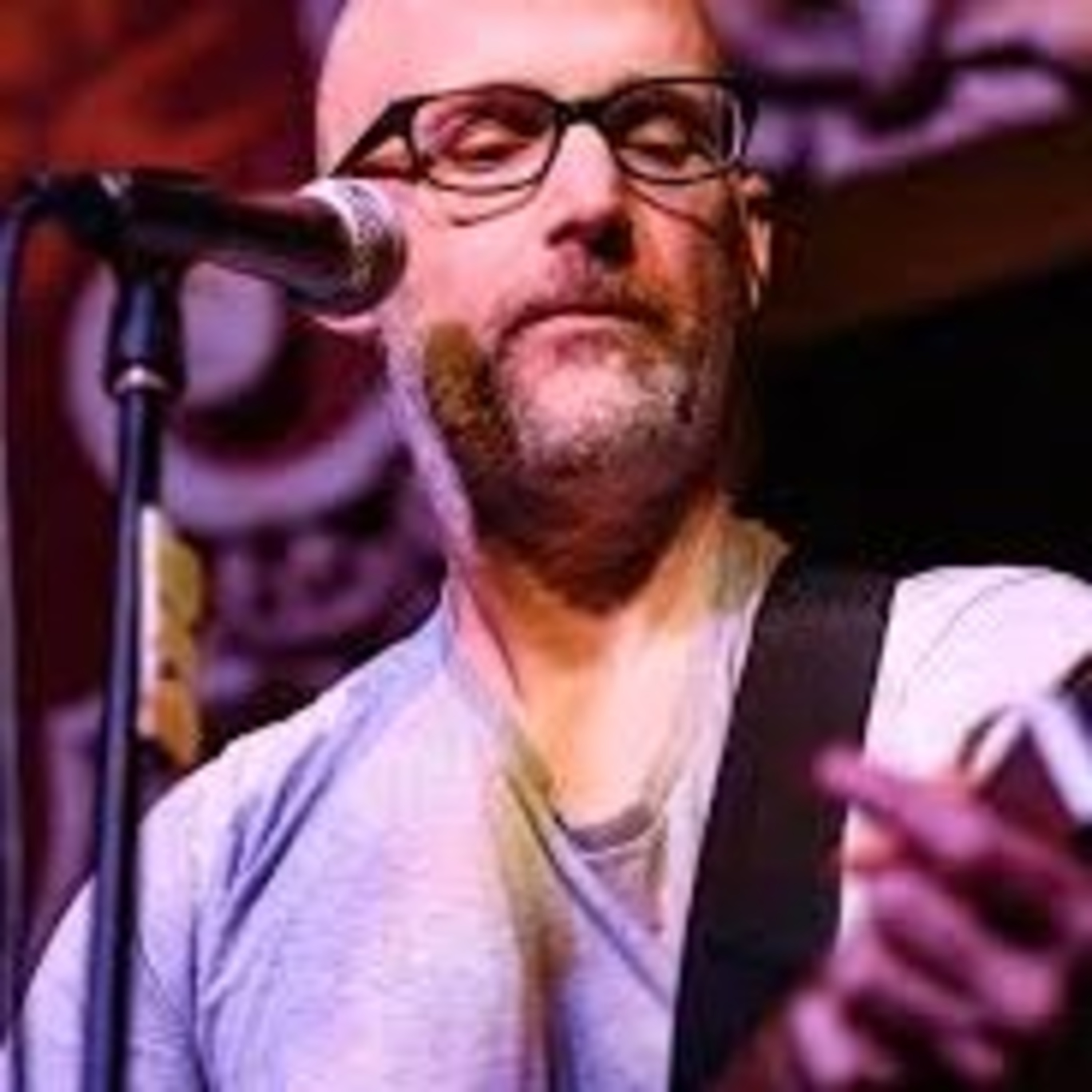 Moby presenta la nueva versión de "Natural Blues" episode artwork