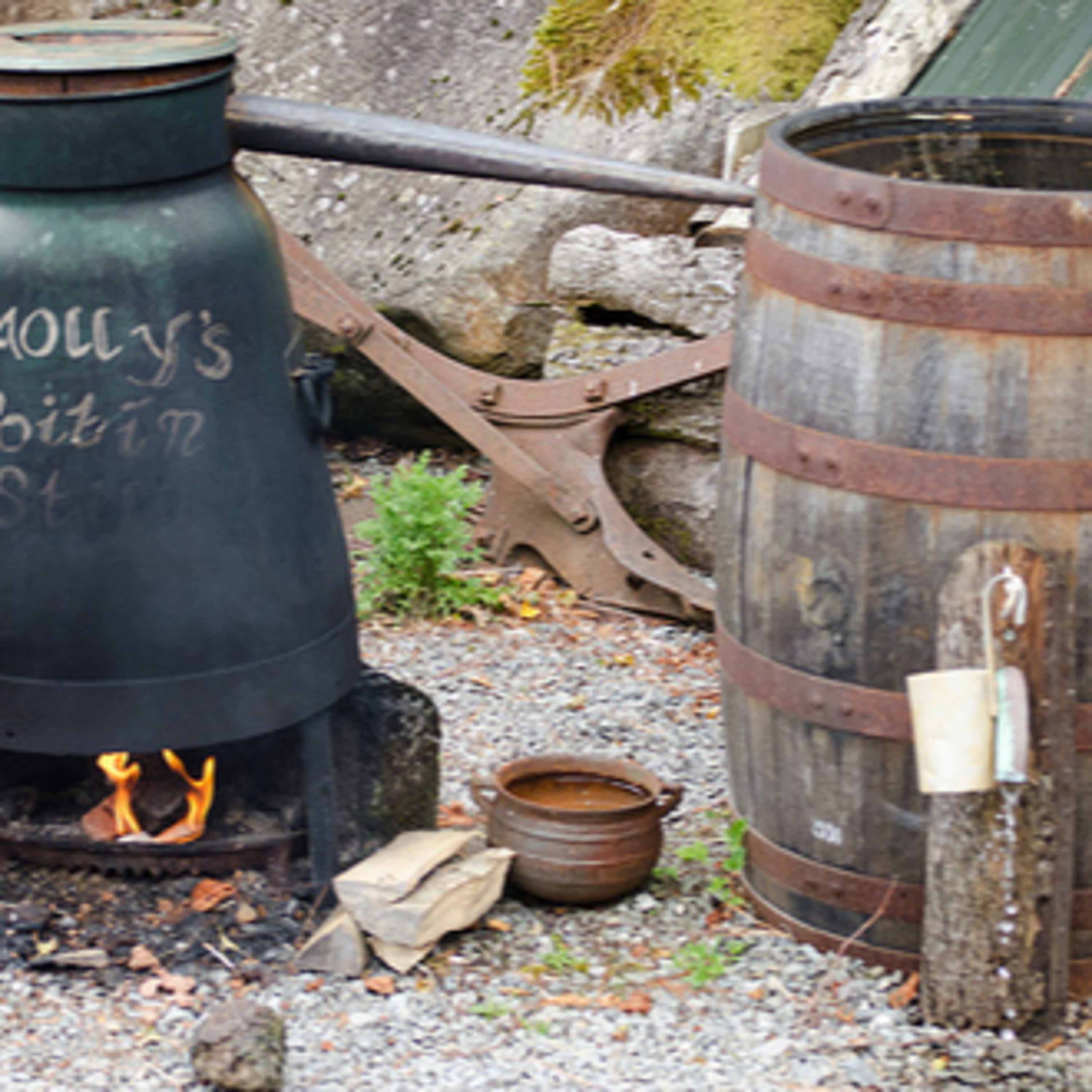 Irish Whiskey Review - The Definitive Guide to all things Whisky, Scotch, Bourbon NOT just Irish!