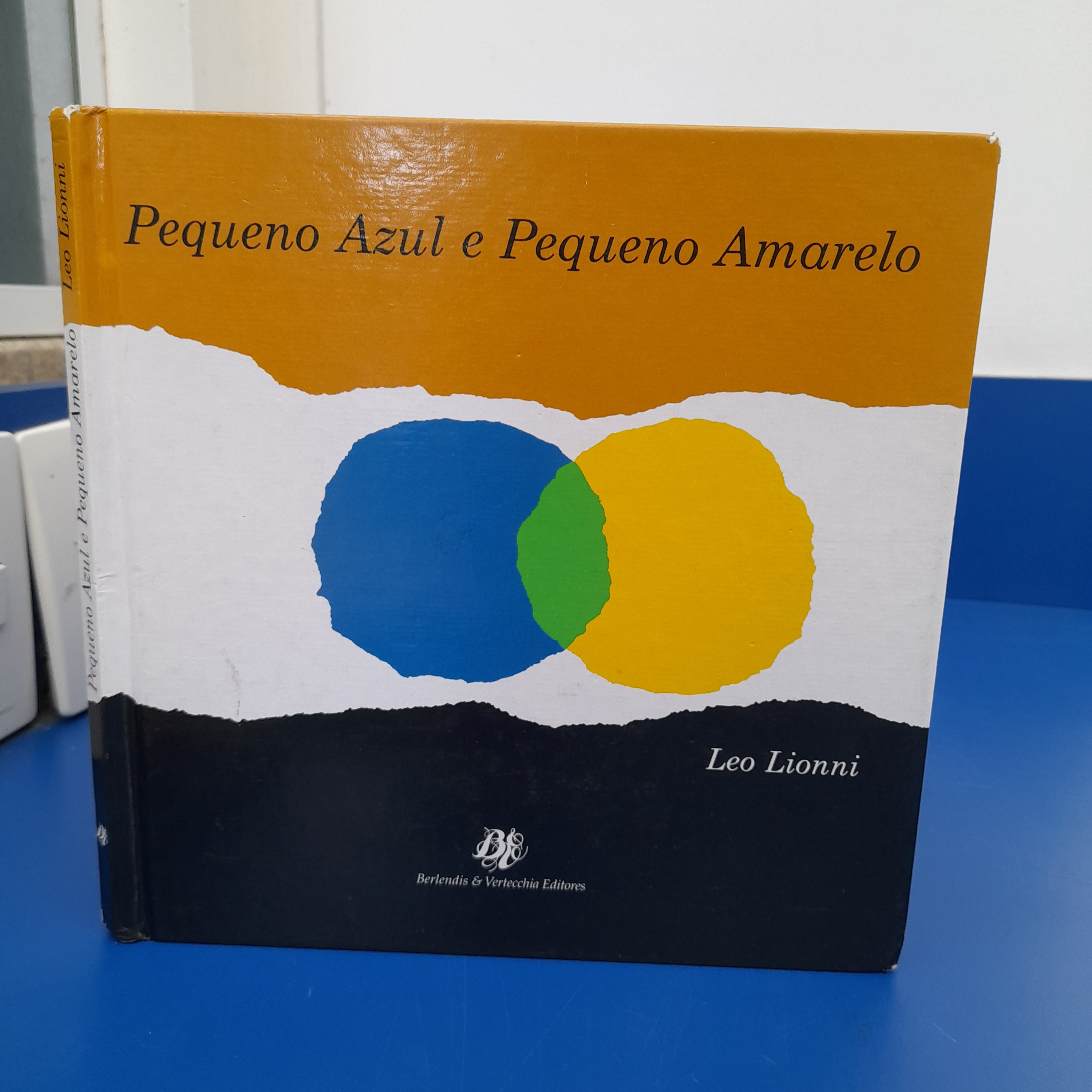 Pequeno azul e pequeno amarelo  episode artwork