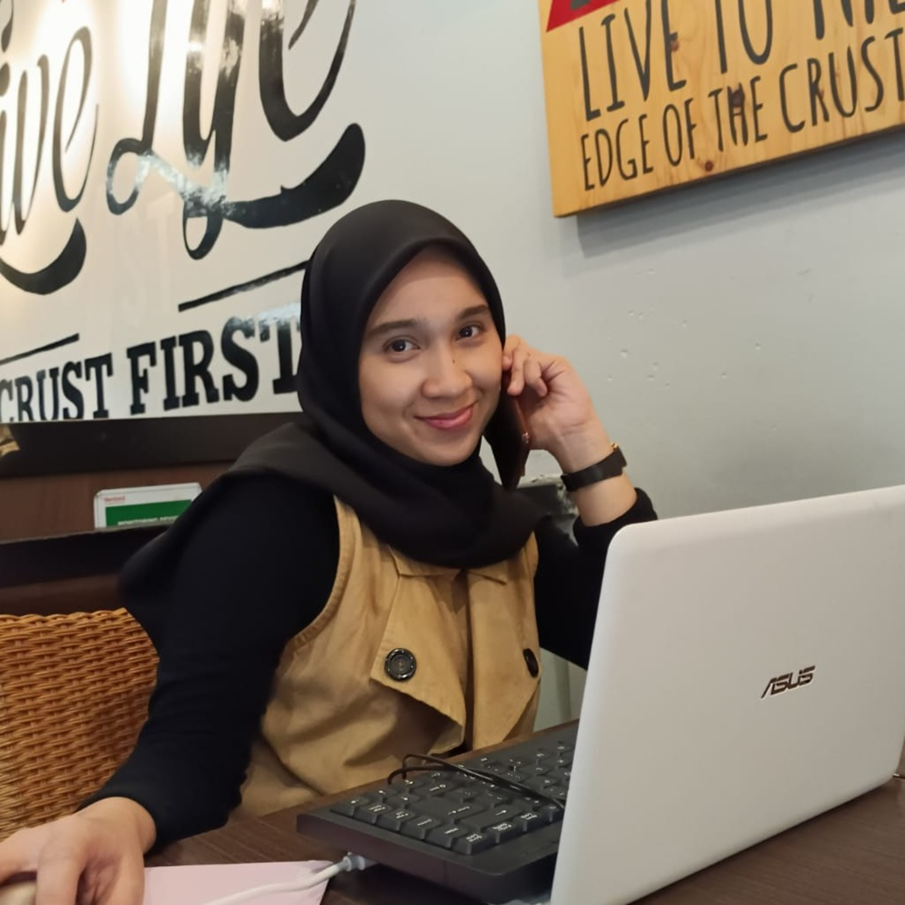 POIN (PODCAST WITH INDUN)