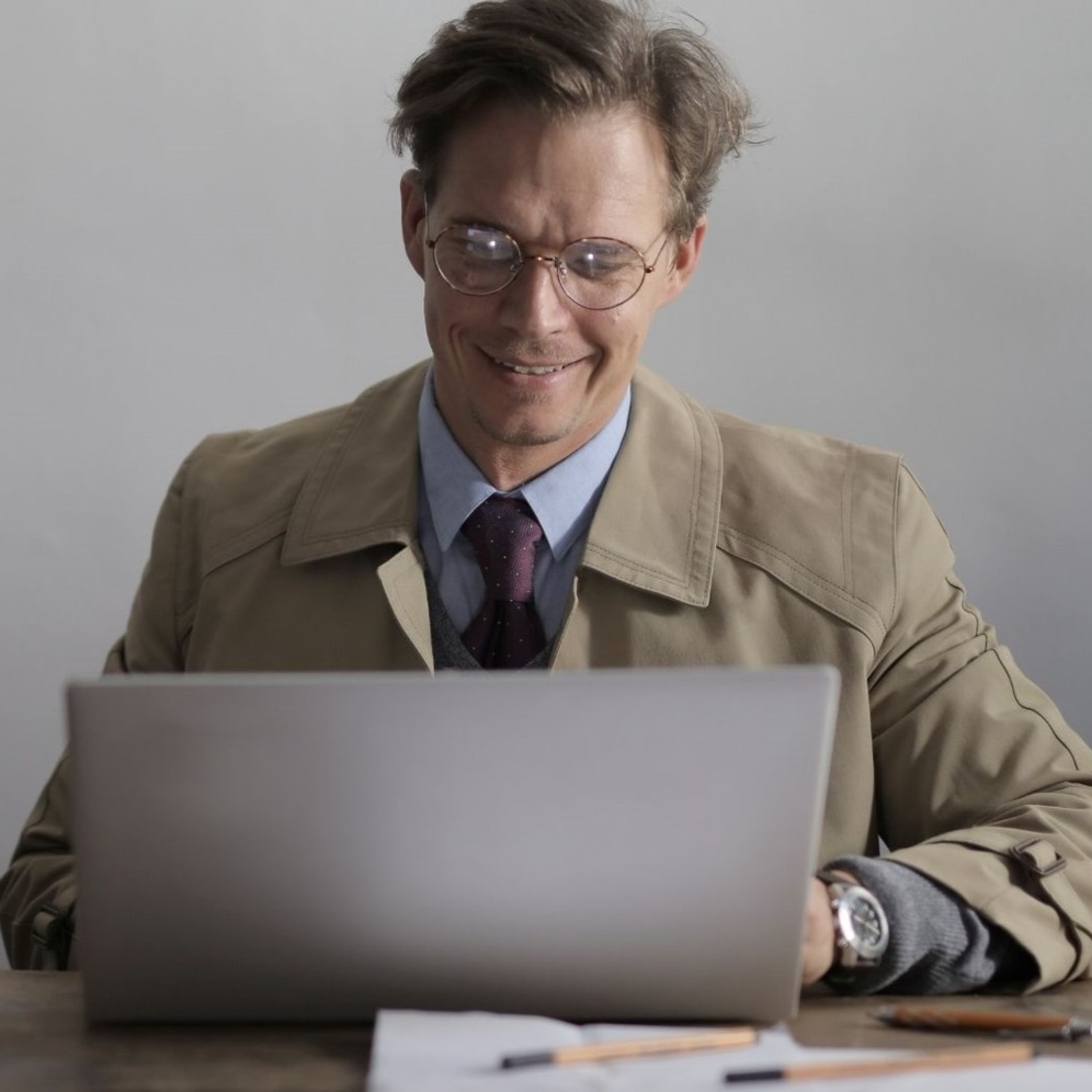 АУДИОПОМОЩЬ (12+)