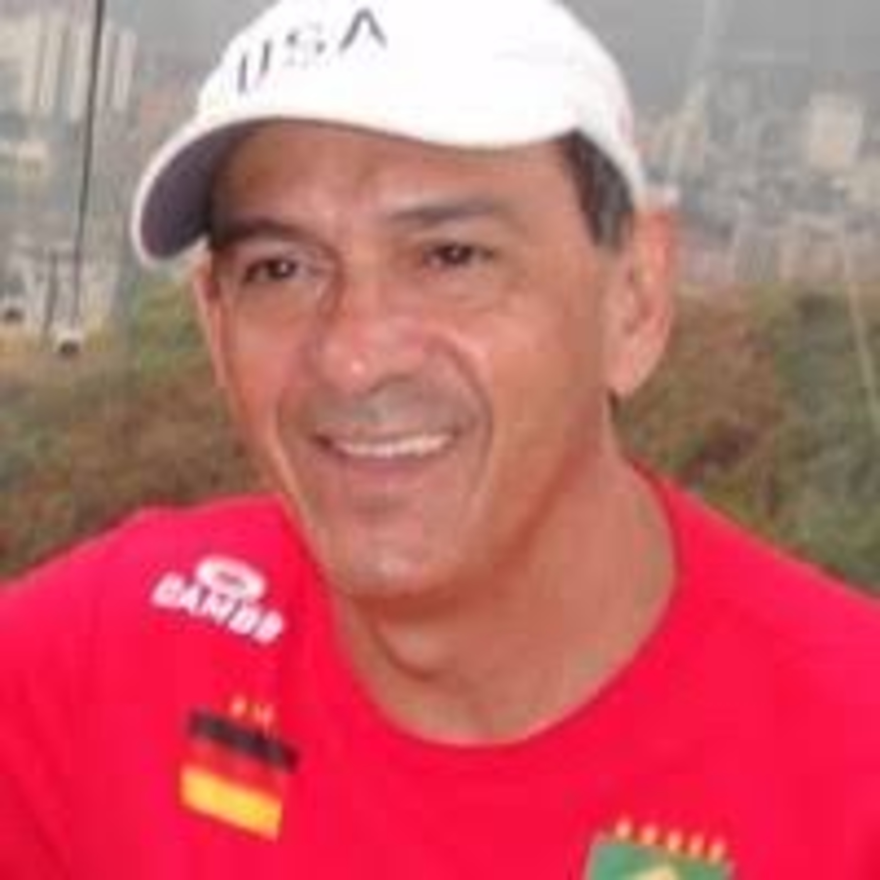 Saiba como o consultor financeiro Nilson Paulo Lima tornou-se o incrível "Senhor Maratona" episode artwork