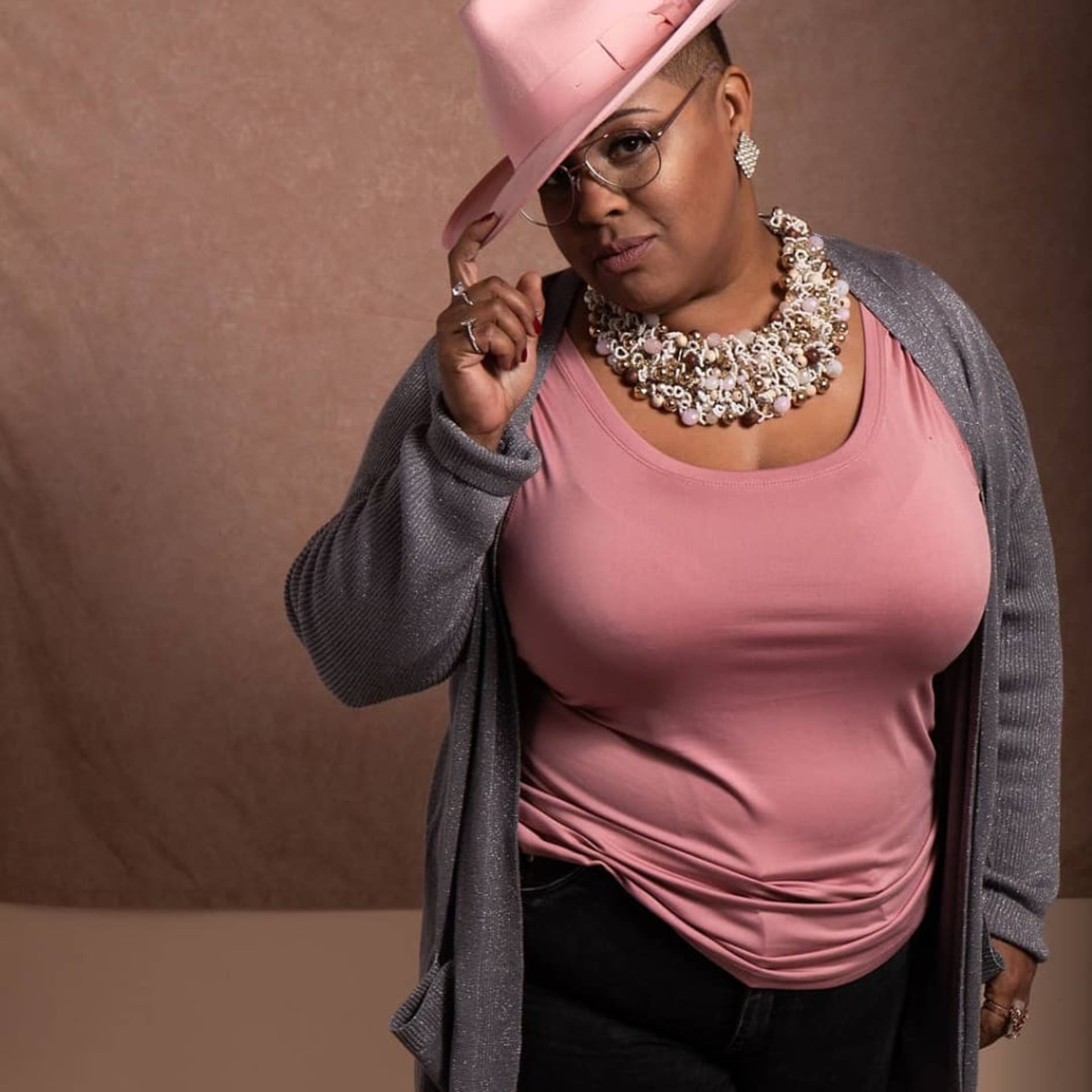 #TheHersday Thursday Podcast featuring the 2Harks