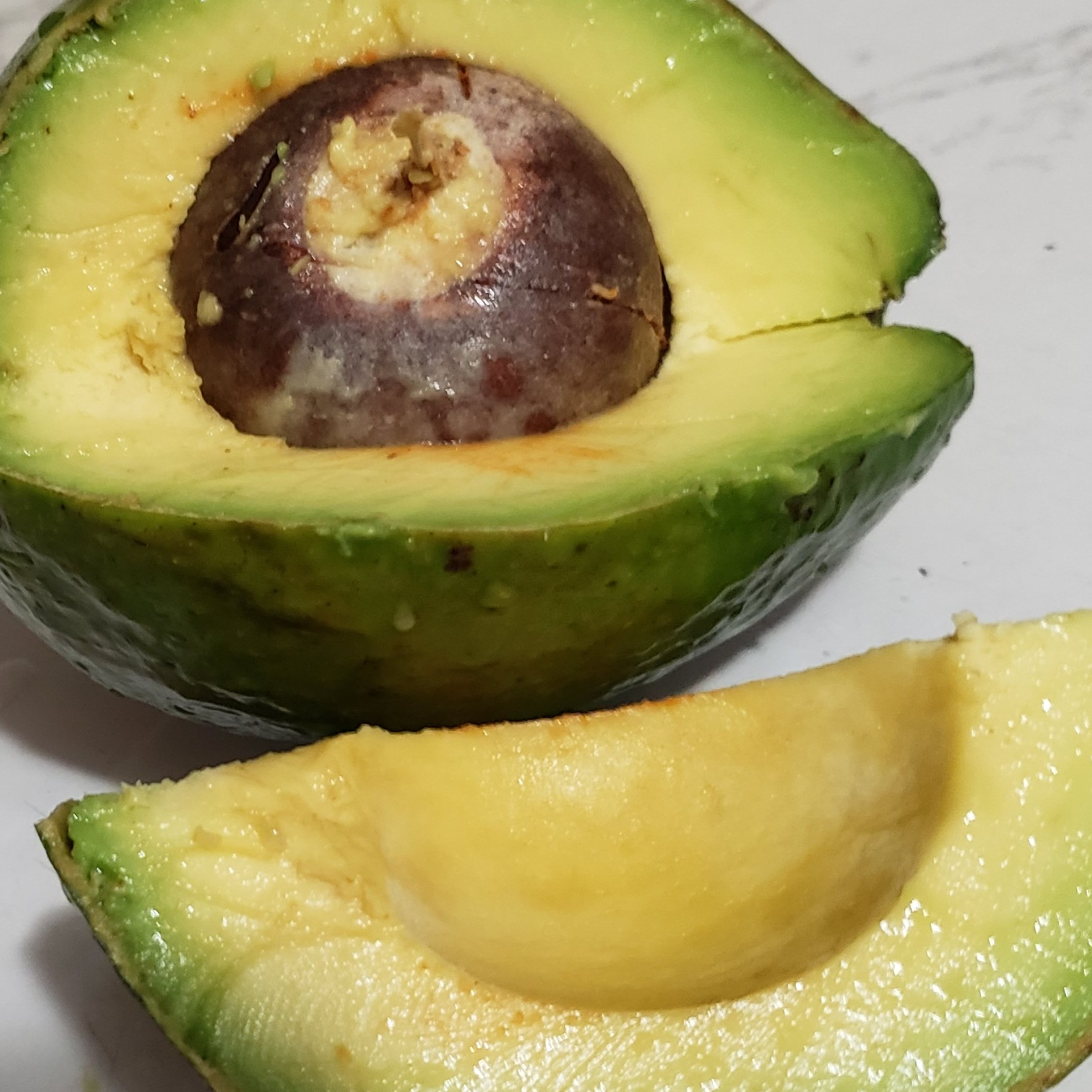 El aguacate (Avocado)