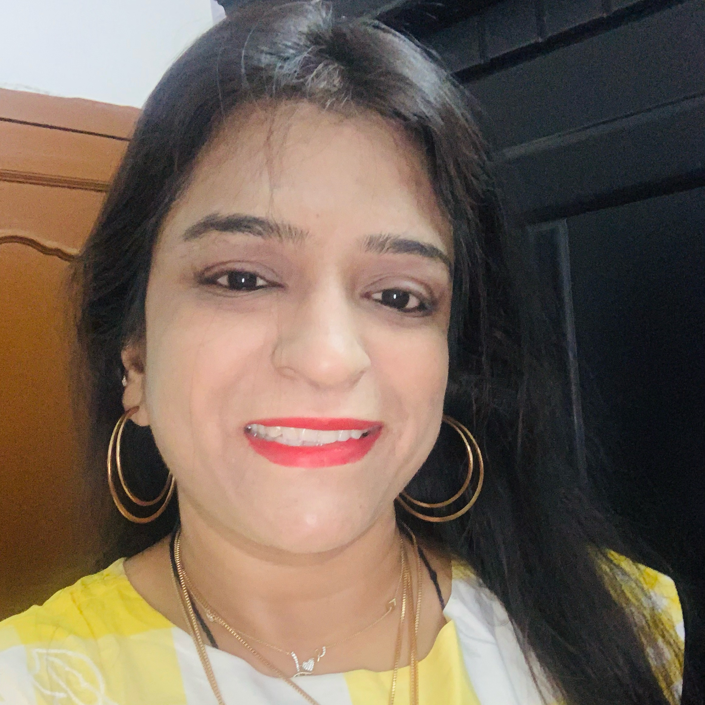 Ashish kayo Gurudev bhajan by Martina Motwani 