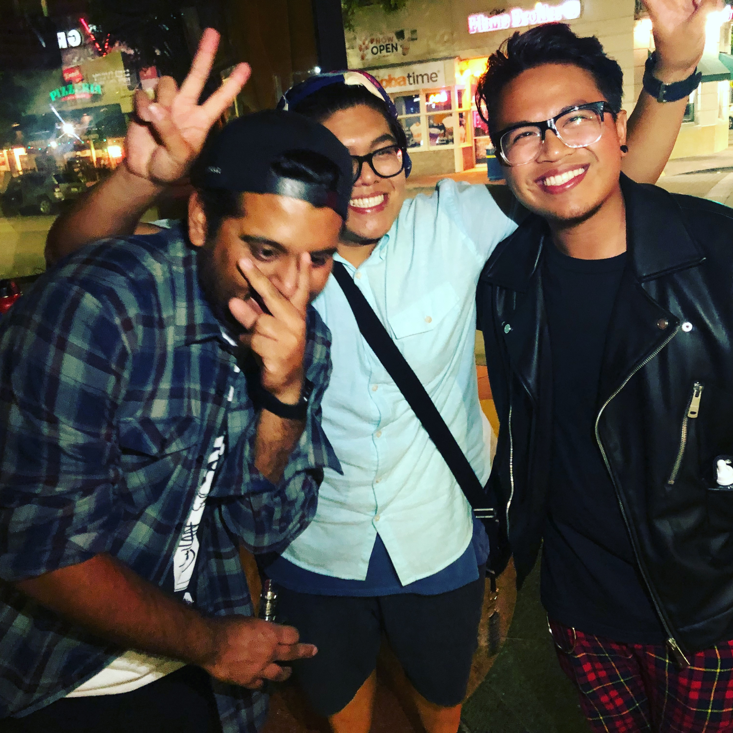 We are at Hentai Con! | Booze Waifus & Otakus Podcast Episode 2