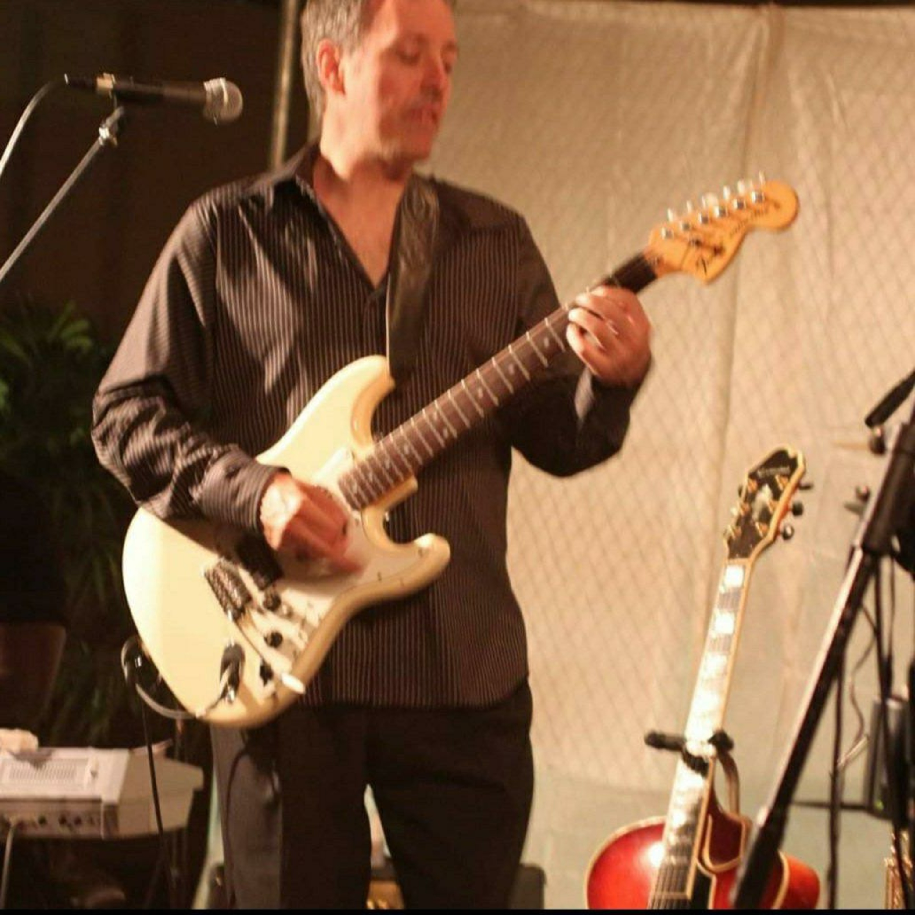 Episode 45: Live interview with Musician & Vocalist Patrick J. Donovan episode artwork