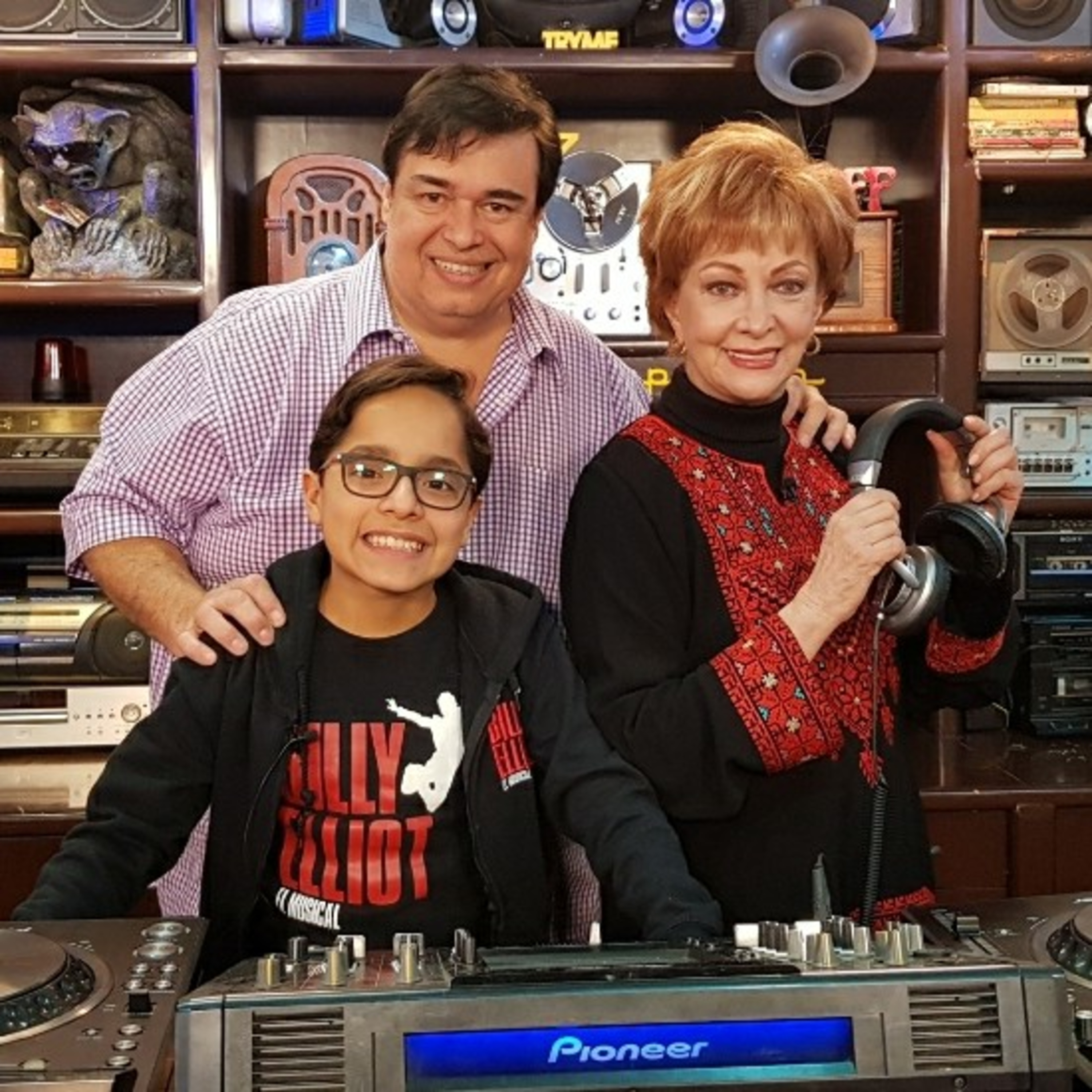 DJ César Cosío & Norma Lazareno 🎭