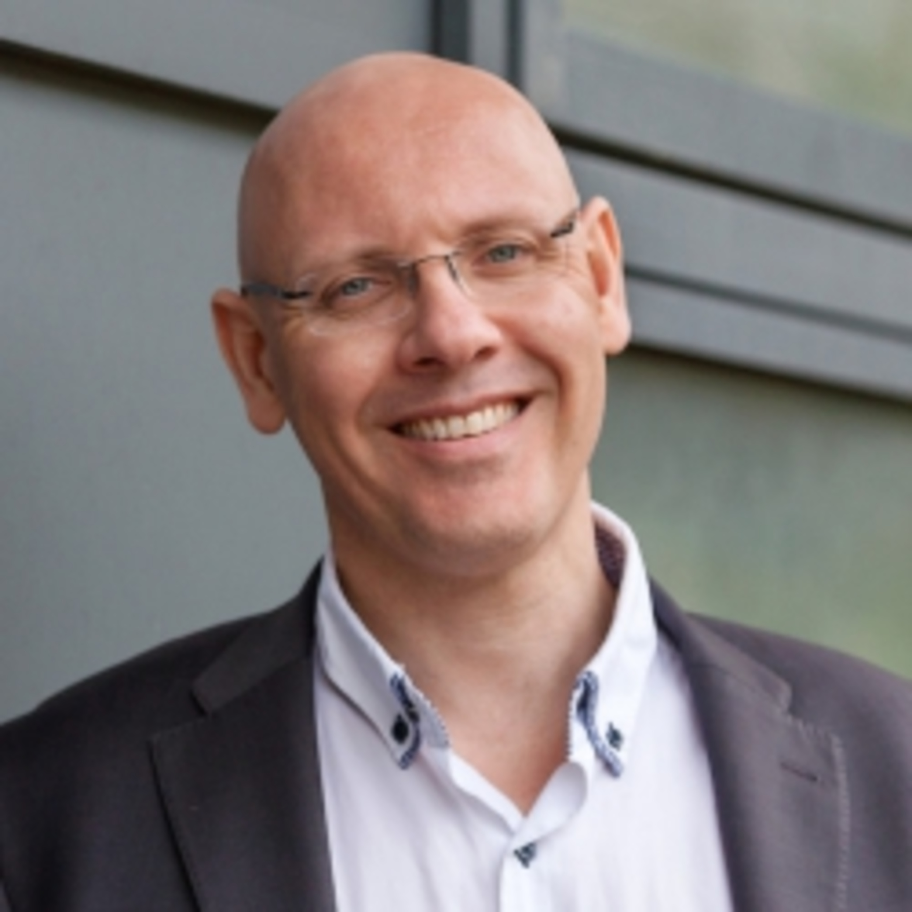 Data Futurology - Leadership And Strategy in Artificial Intelligence, Machine Learning, Data Science