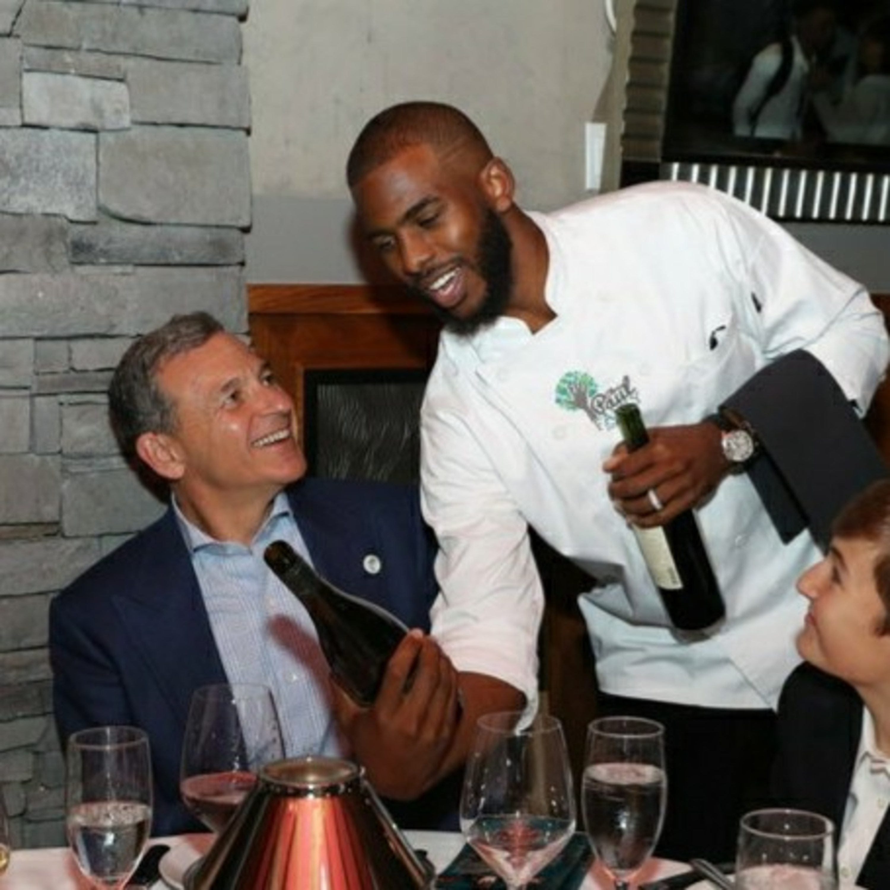 FM NBA Comment Chris Paul a conclu l'affaire avec Disney episode artwork