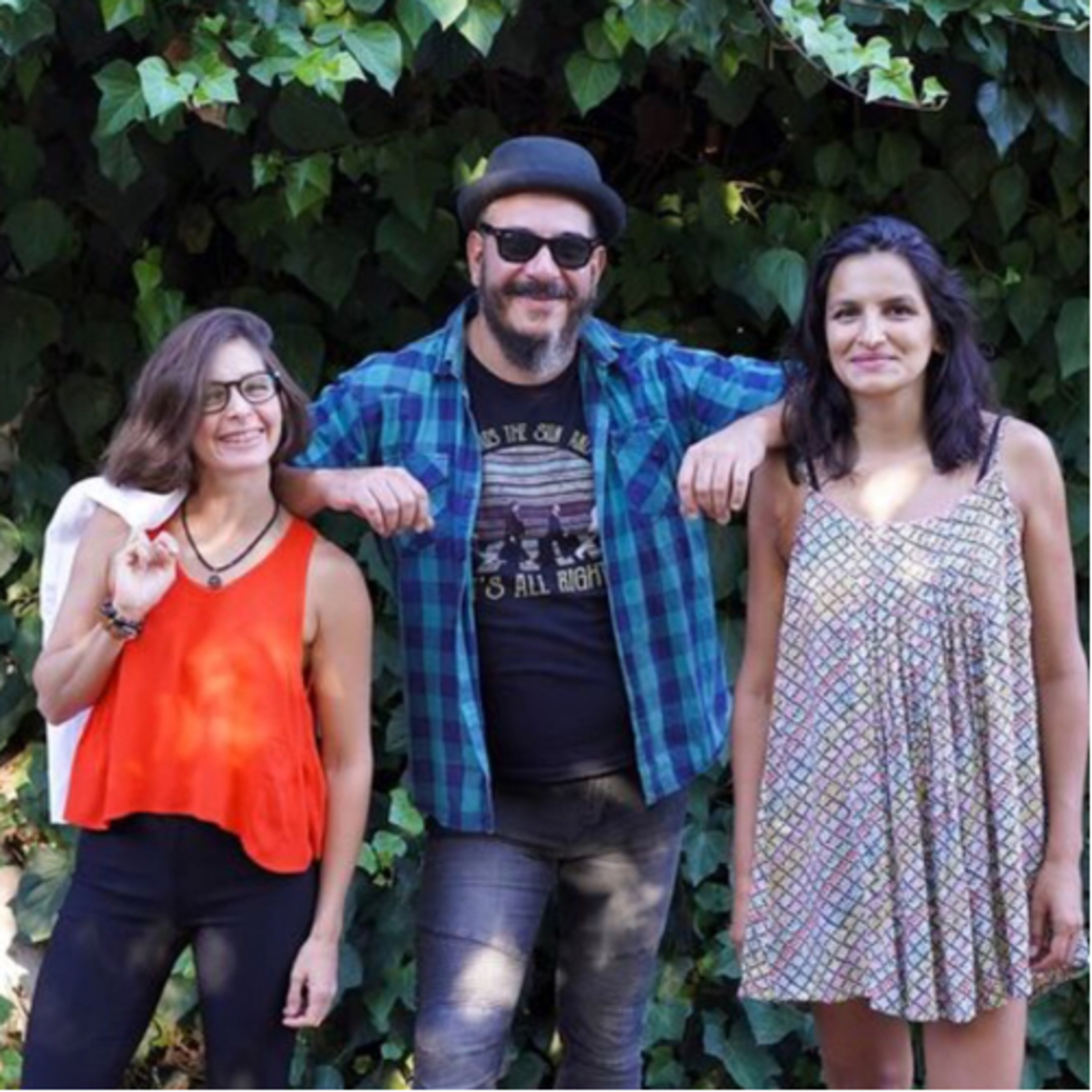 SÍ, UN LIBRO TRAS OTRO: LAS GRIETAS DE JARA DE CLAUDIA PIÑEIRO episode artwork