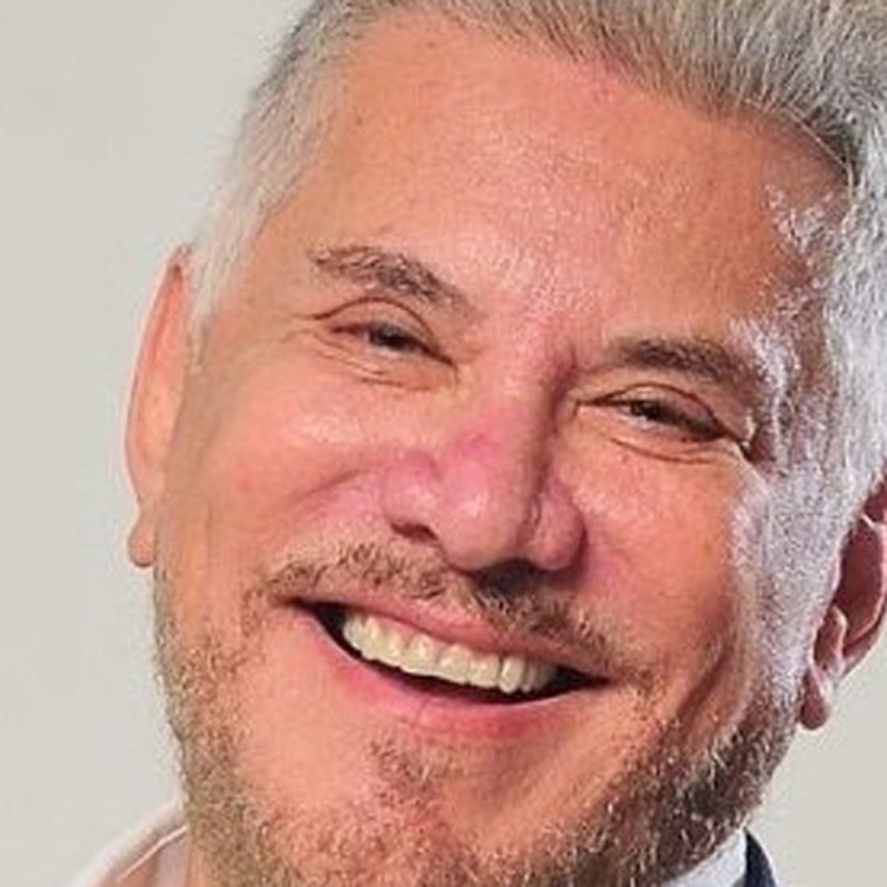 Arnaldo André en Temas de Café episode artwork