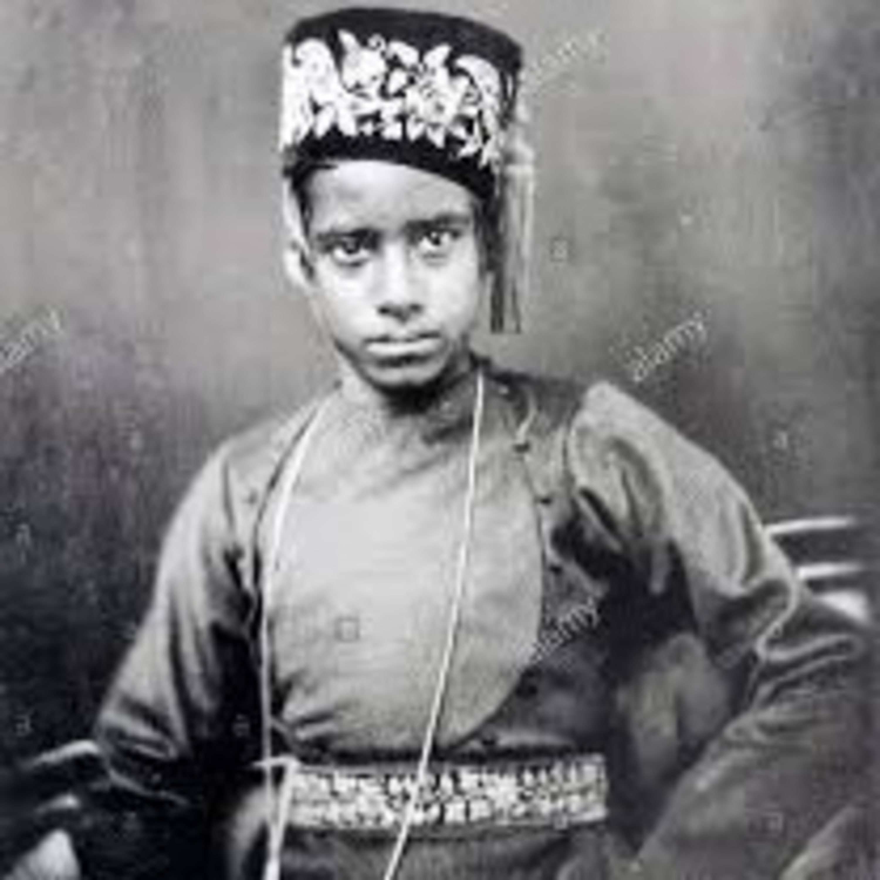 தன் பொம்மைகளைத் தானே உருவாக்கியச் சிறுவன்..
