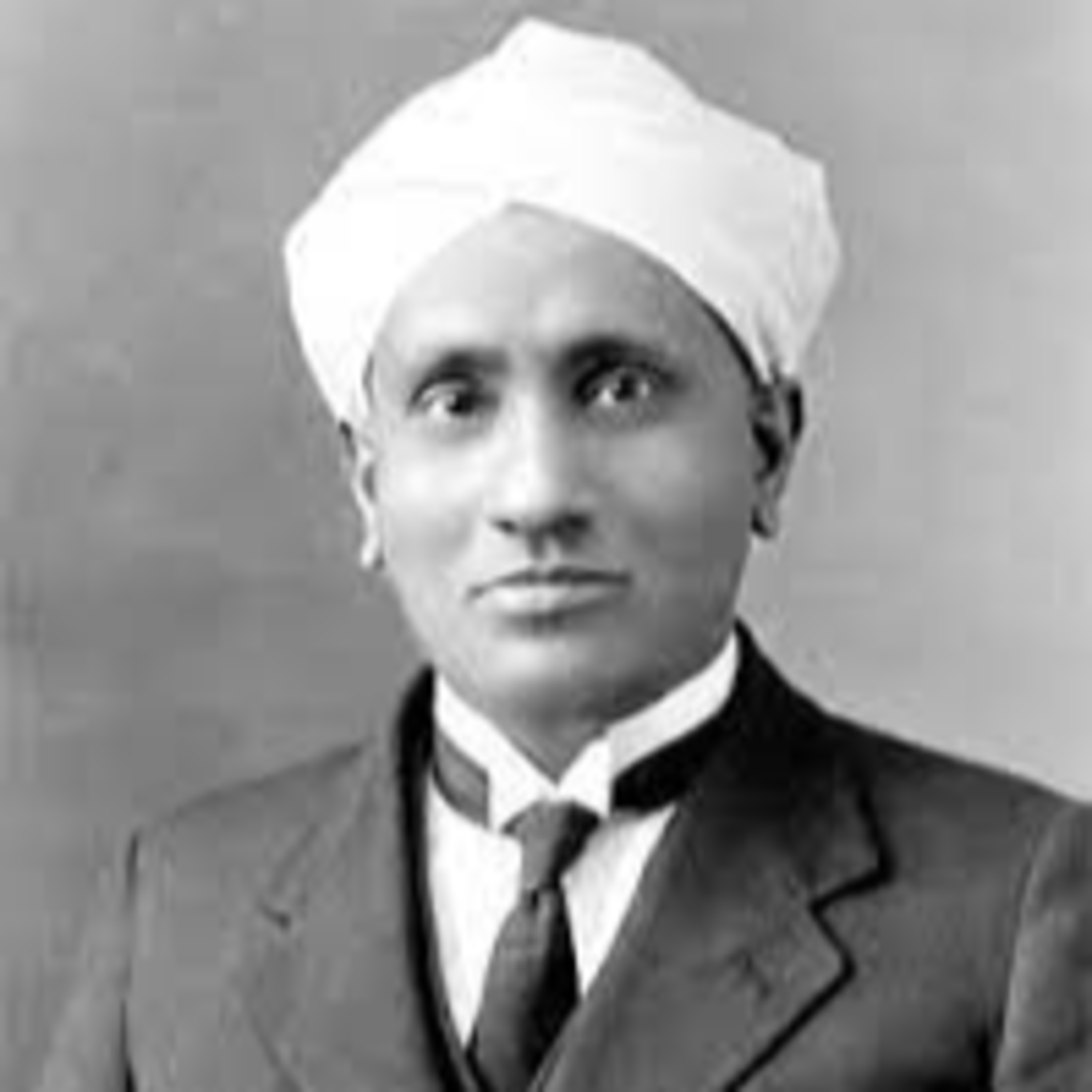 சூரிய ஒளியைக் கண்ணாடிக்குள் சிறைவைத்த சிறுவன்