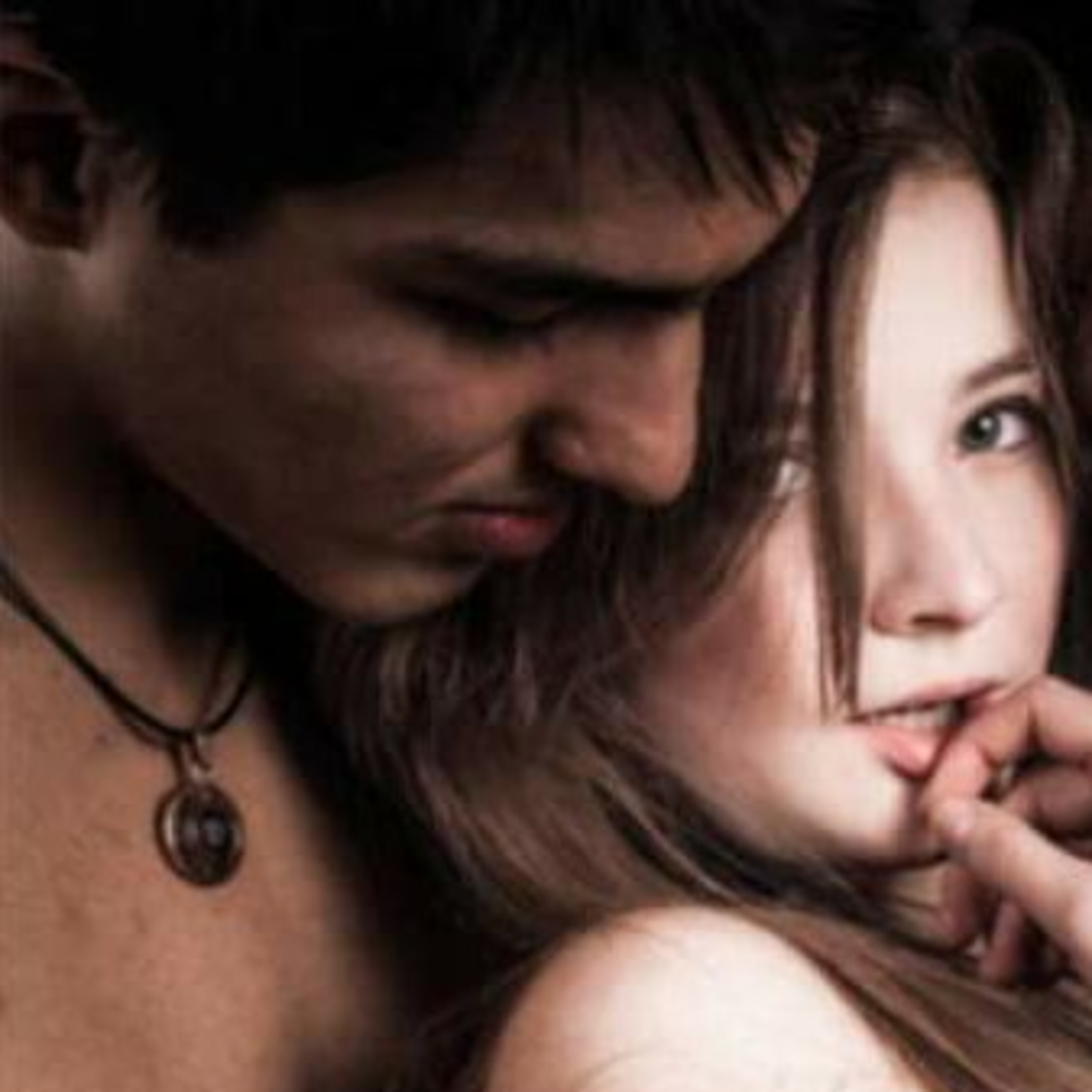 KARMINNA TAPIA                             Poesía   Amor y Odio
