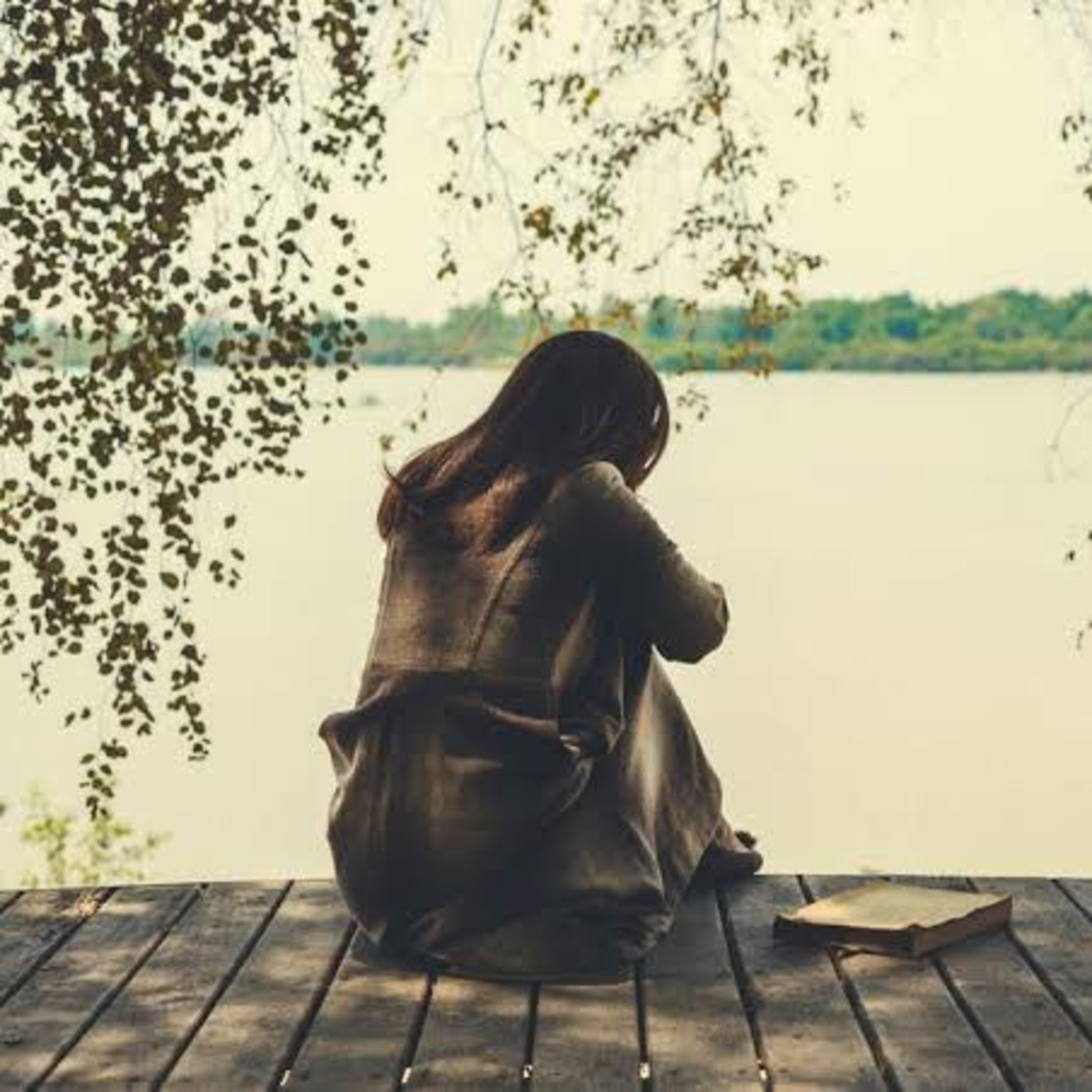 KARMINNA TAPIA                             Poesía   Amor y Odio