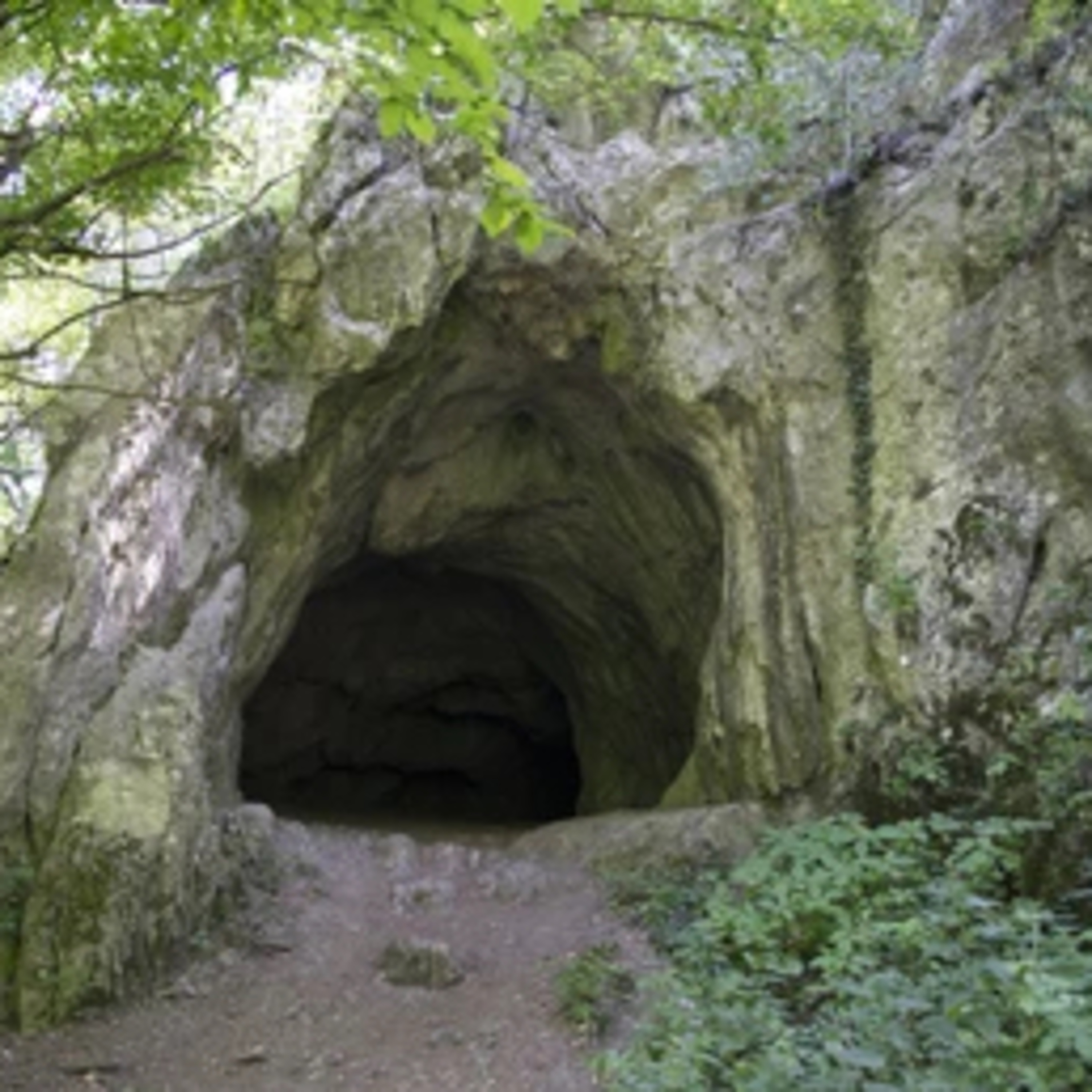 La Cueva del Pueblo episode artwork