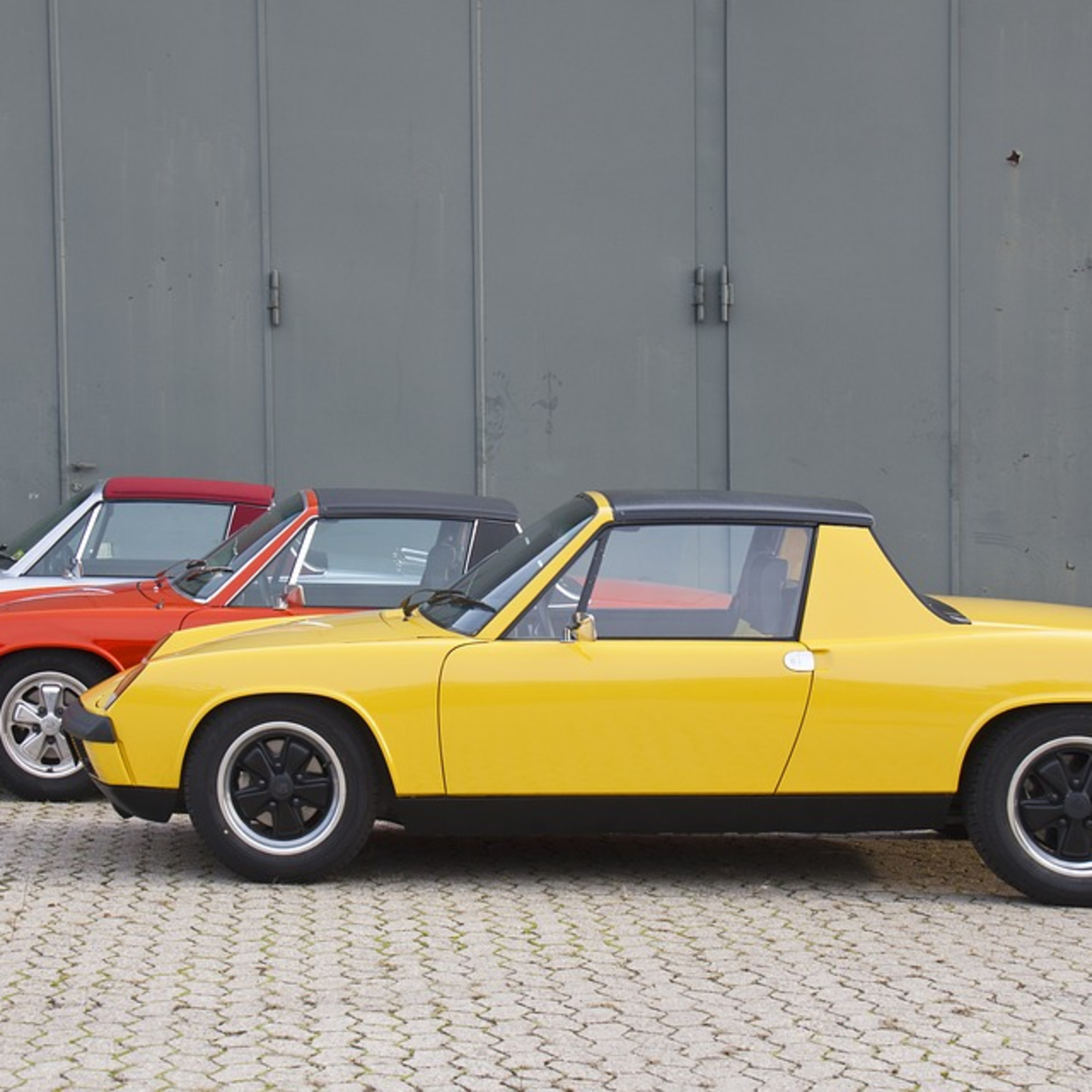 Johnny\'s Garage - The Secrets of Cars