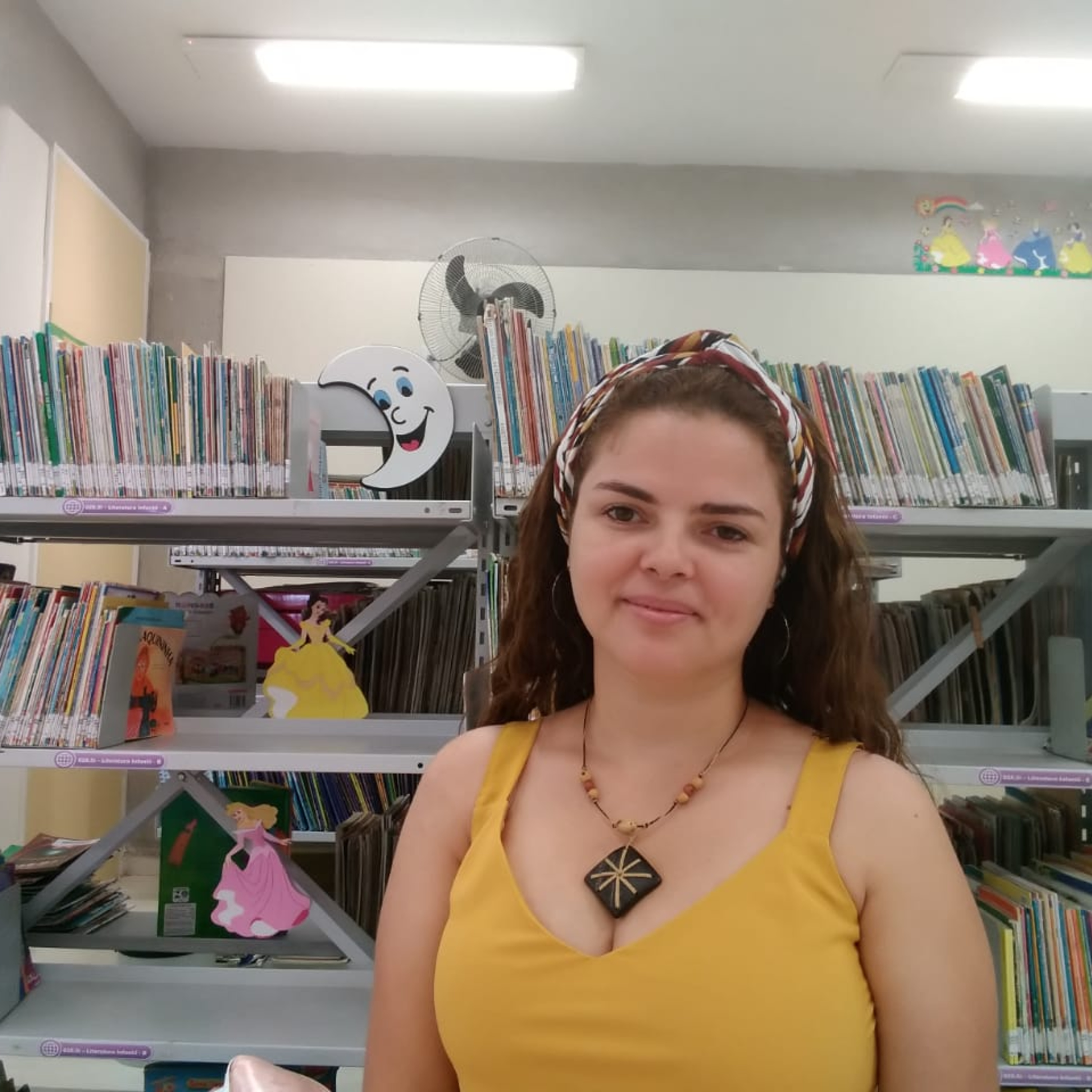 Darlane Nunes / Bibliotecária