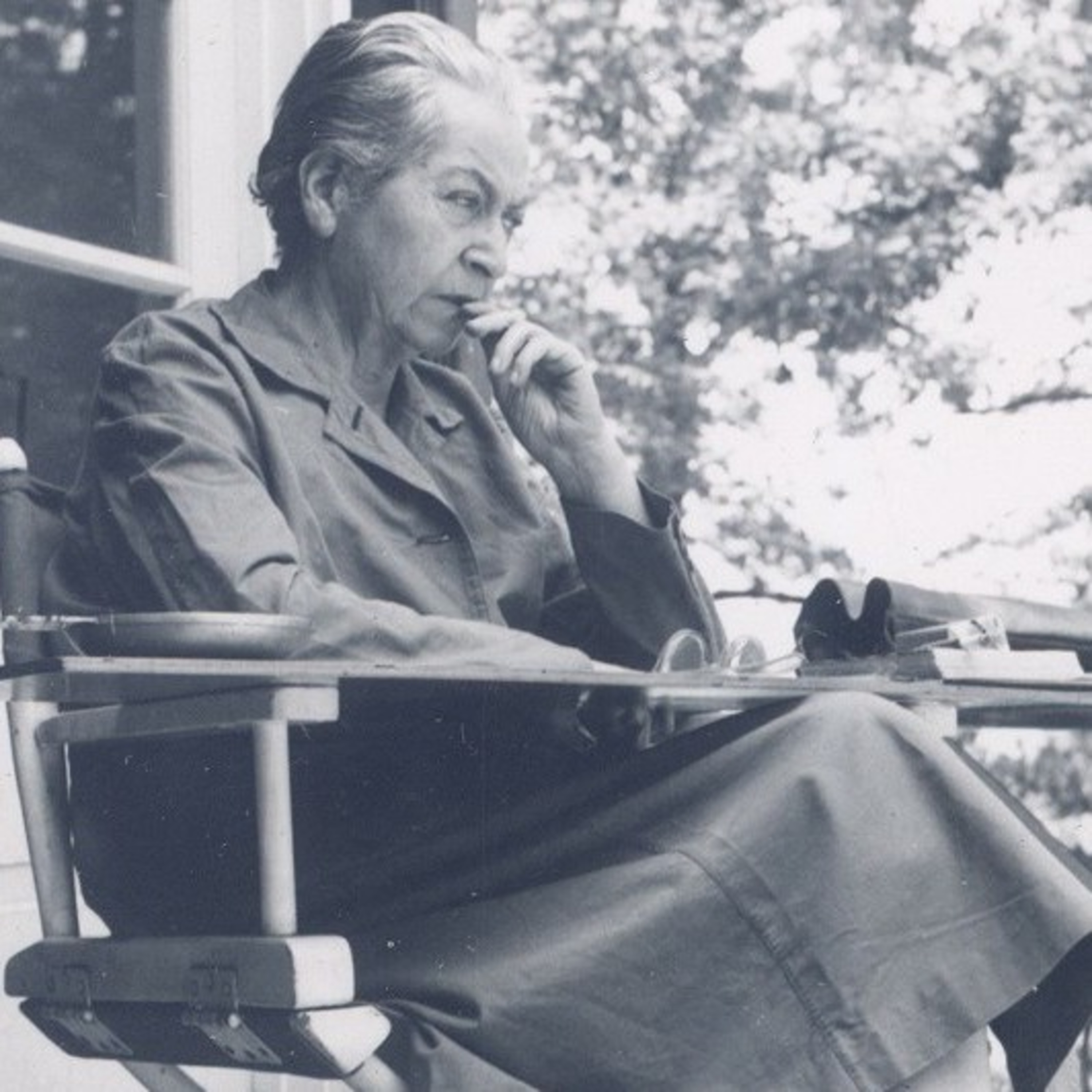 GABRIELA MISTRAL