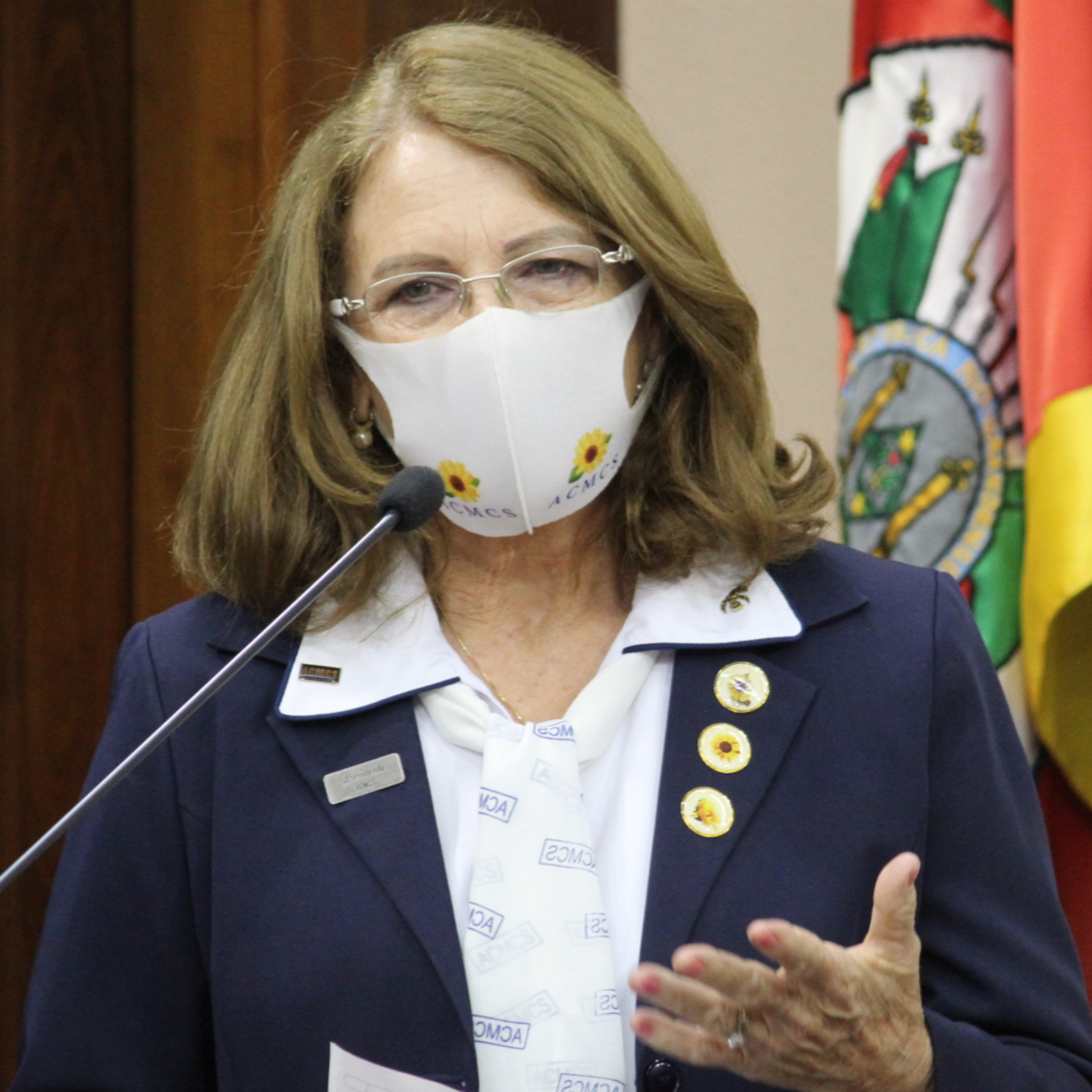 #181: Presidente da Associação do Clube de Mães convida comunidade para a 1ª Feira de Artesanato e Produtos Coloniais - Dia de Sessão